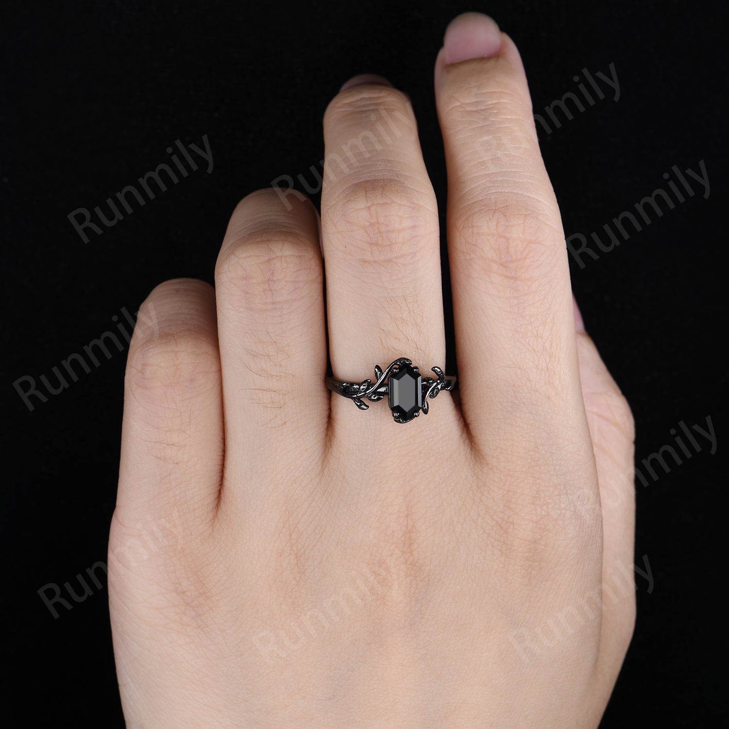 Vintage Twig Leaf Black Onyx Ring Women Unique Nature Inspired Engagement Ring Black Gold Wedding Ring Black Gemstone Ring Bridal Promise Gift