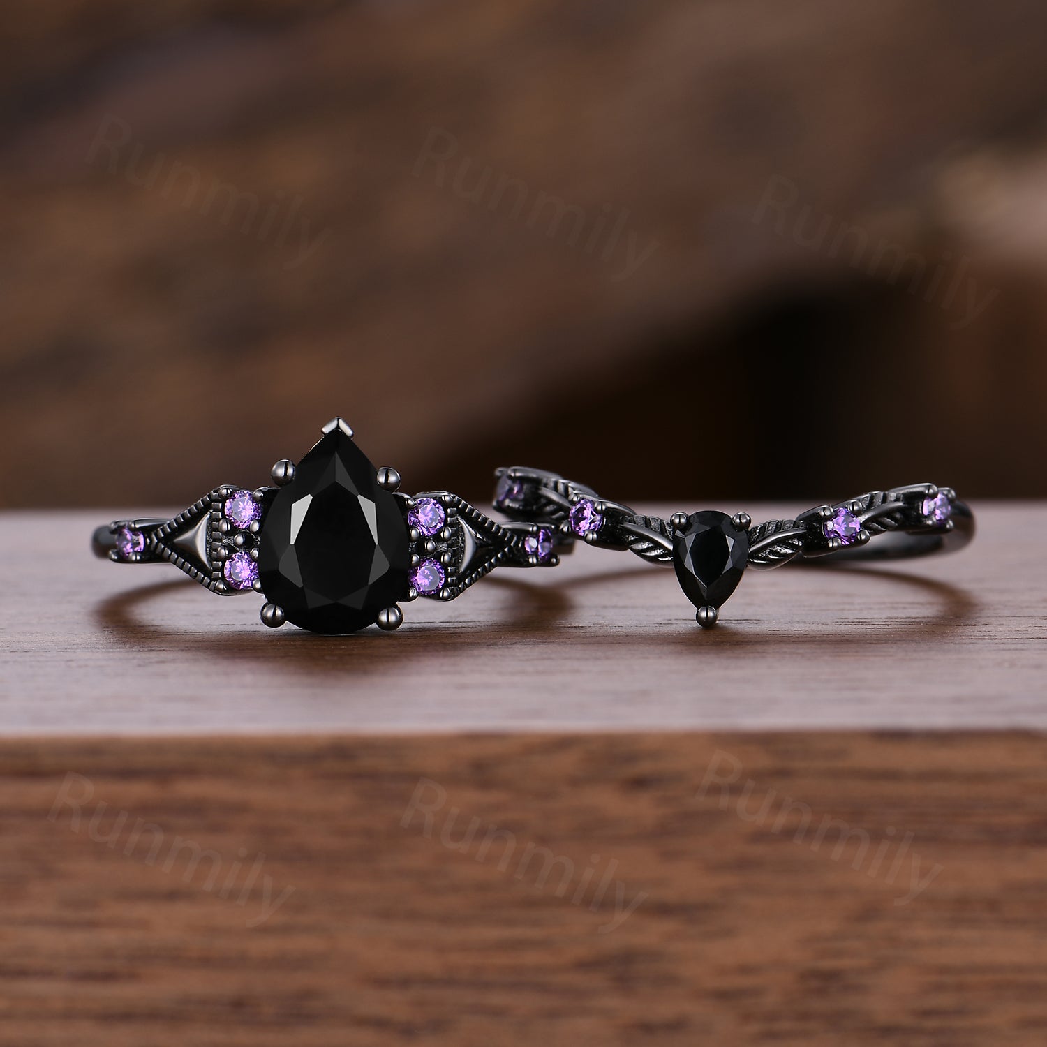 Pear Shaped Black Onyx Engagement Ring Gothic Black Gold Ring Unique Art Deco Amethyst Wedding Ring Leaf Inspired Bridal Promise Ring Set