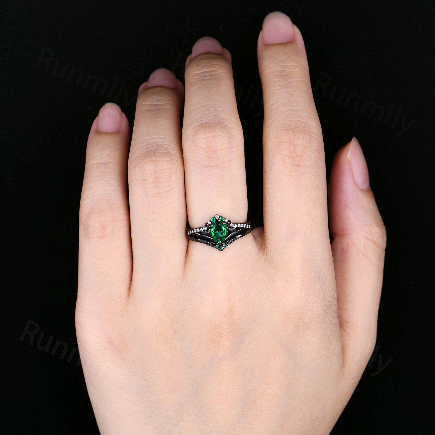 Art Deco Pear Emerald Engagement Ring Set Black Gold Rings Vine Leaf Bridal Promise Ring May Anniversary Gift