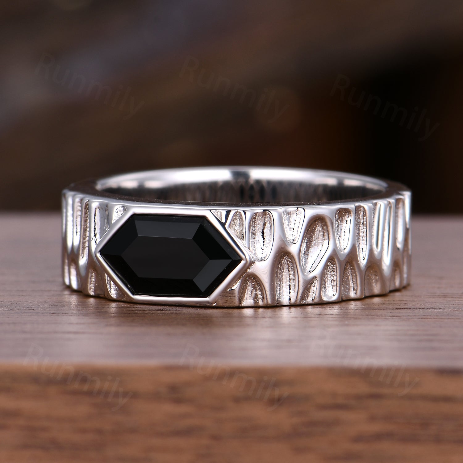 Mens Black Onyx Wedding Band Unique Silver Hammered Ring Retro Hexagon Gem Engagement Ring For Him