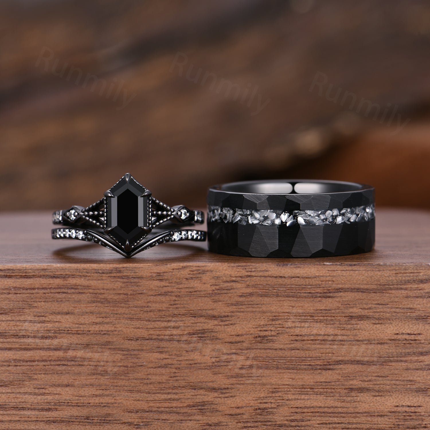 Gothic Black Onyx Couples Ring Set Black Gold His and Hers Wedding Bands Art Deco Bridal Promise Ring Anniversary Gifts For Couple