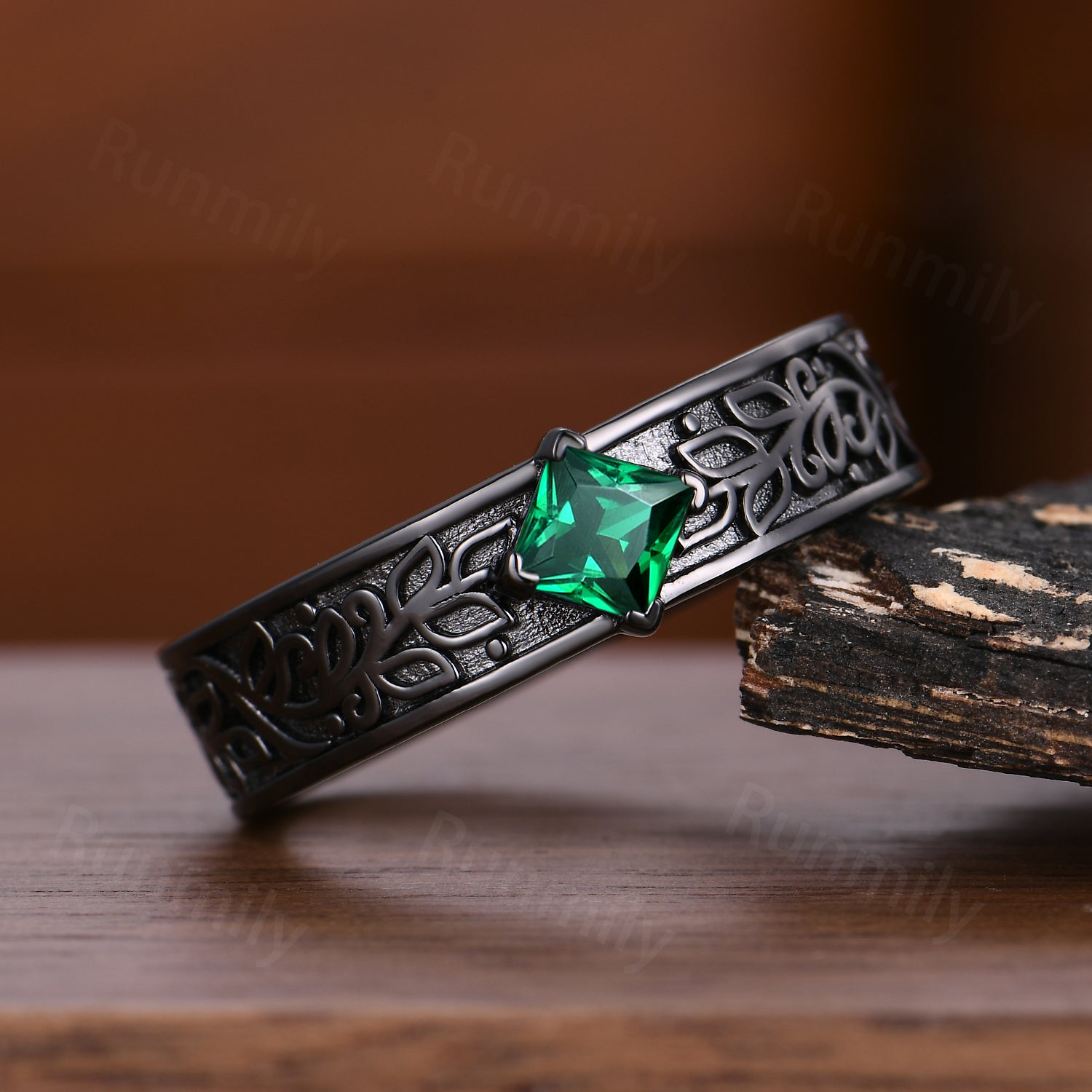 Emerald Mens Wedding Band Gothic Princess Cut Band Art Deco Leaf Design Unique Black Gold Mens Stacking Band Gift For Him
