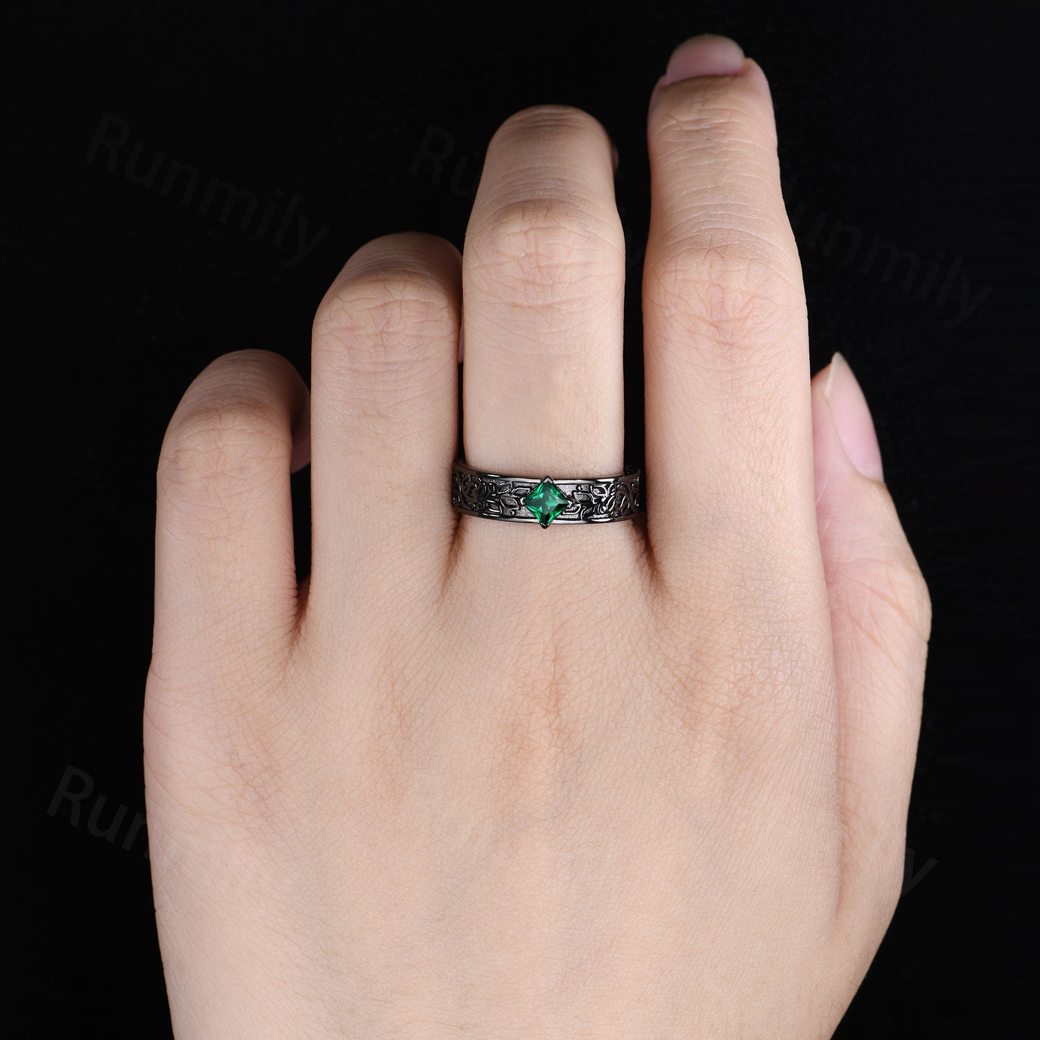 Emerald Mens Wedding Band Gothic Princess Cut Band Art Deco Leaf Design Unique Black Gold Mens Stacking Band Gift For Him