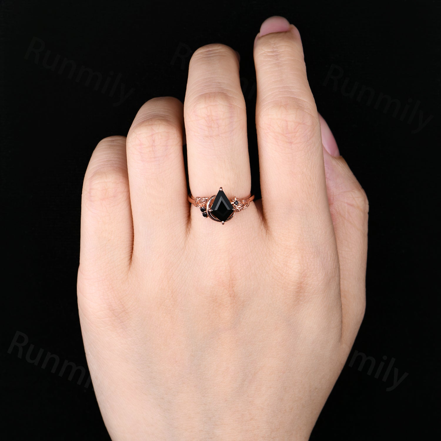 Vintage Kite Cut Black Onyx Engagement Ring Rose Gold Nature Inspired Ring Unique Moon Leaf Black Gem Wedding Ring Art Deco Promise Ring