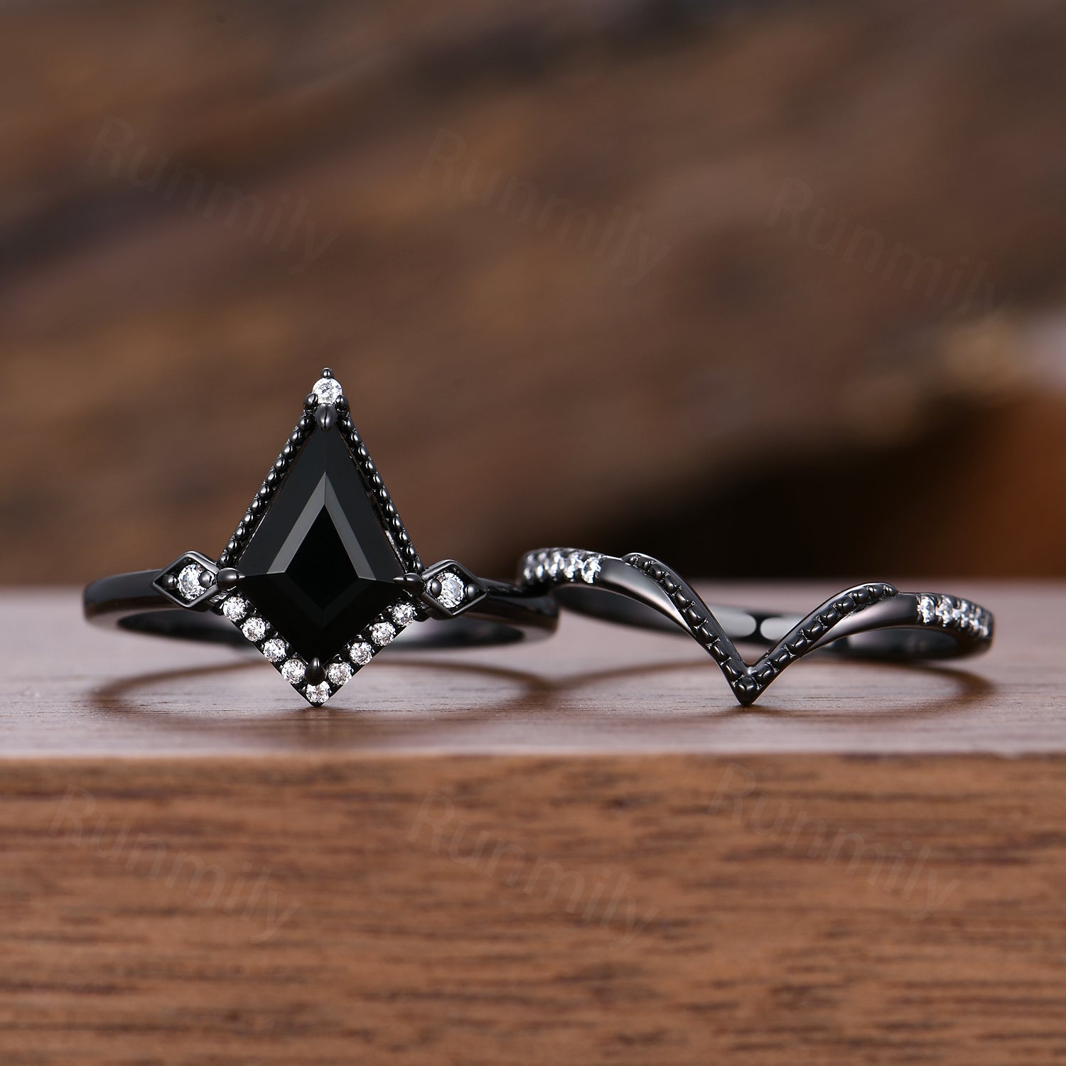 Art Deco Kite Cut Black Onyx Wedding Ring Set Gothic Black Gold Moissanite Stacking Bridal Ring Unique Promise Anniversary Ring