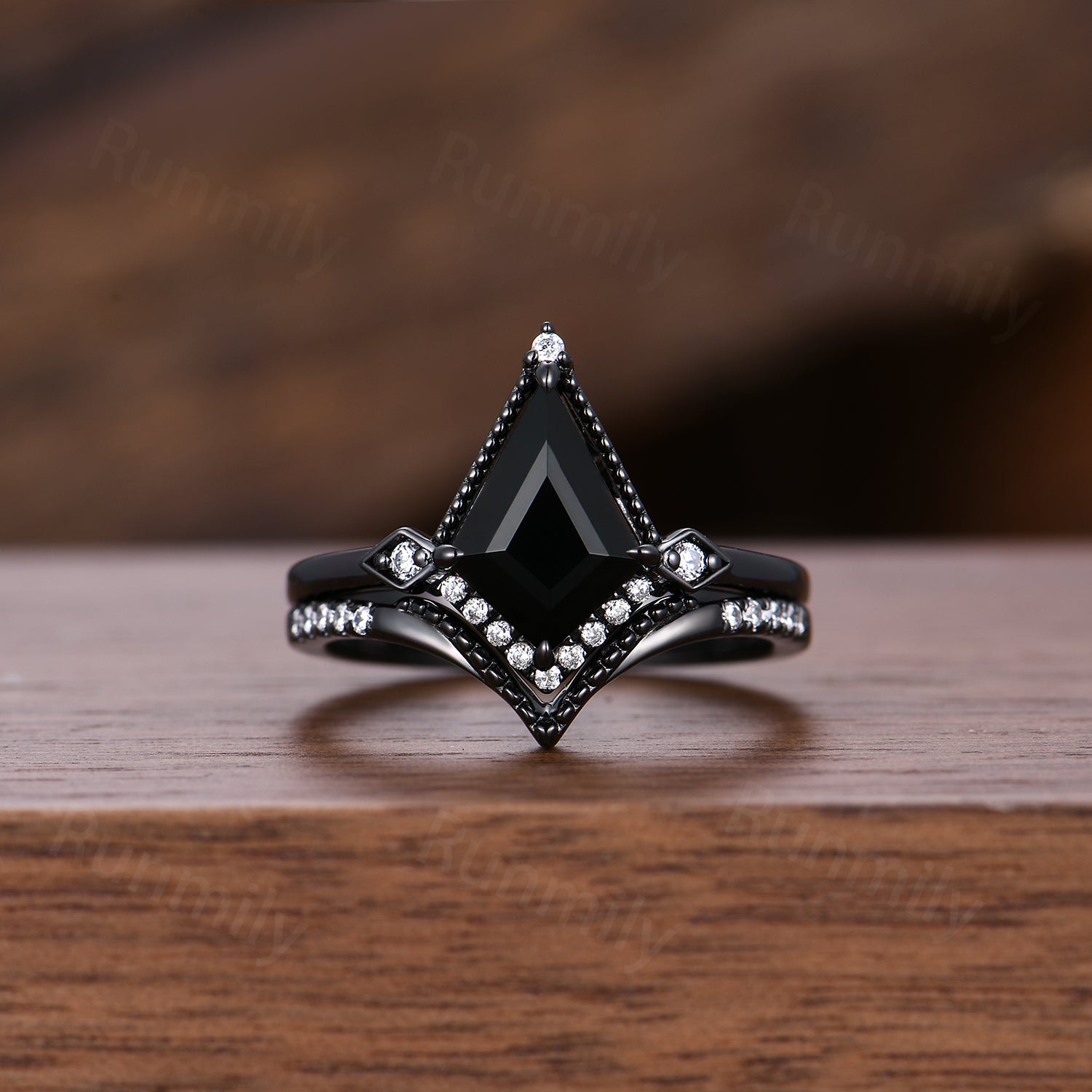 Art Deco Kite Cut Black Onyx Wedding Ring Set Gothic Black Gold Moissanite Stacking Bridal Ring Unique Promise Anniversary Ring