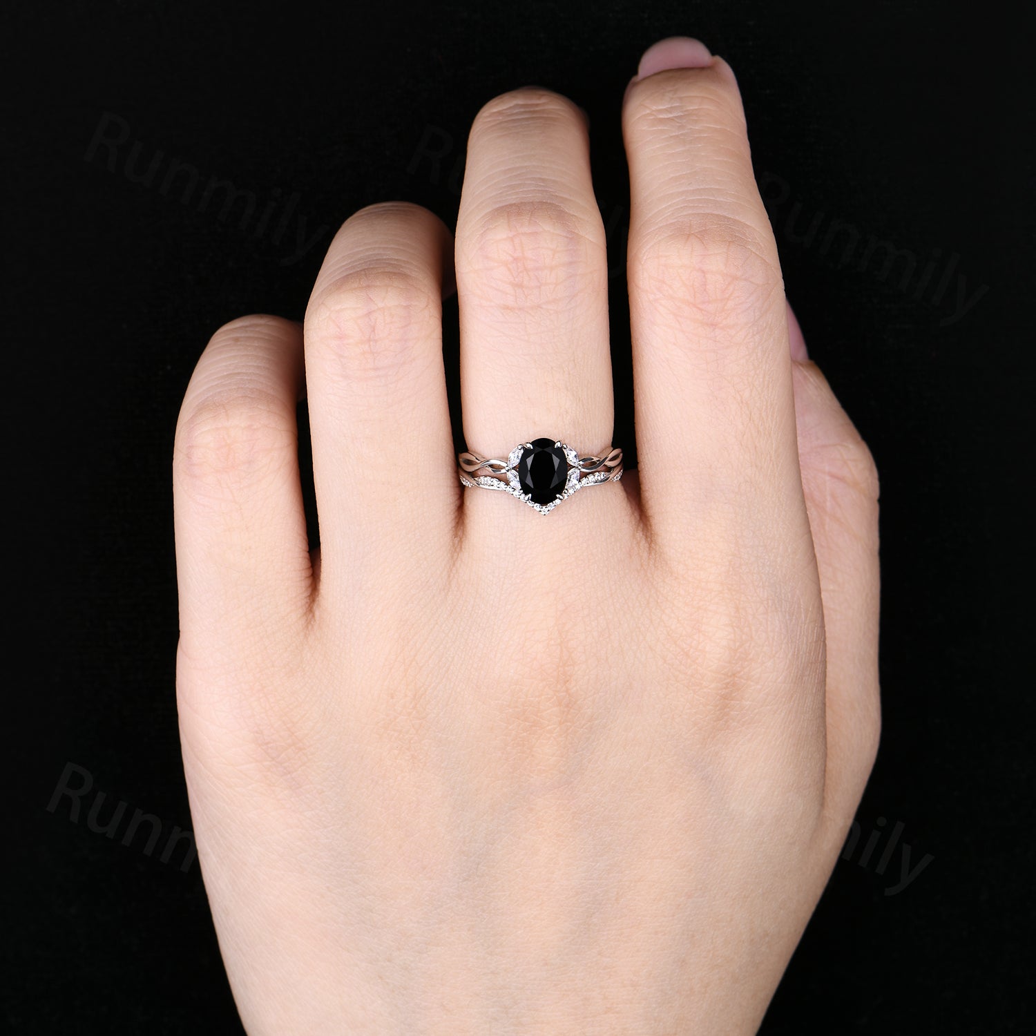 Twisted Black Onyx Engagement Ring Set Art Deco Curved Moissanite Stacking Bridal Wedding Ring Dainty Promise Ring Women