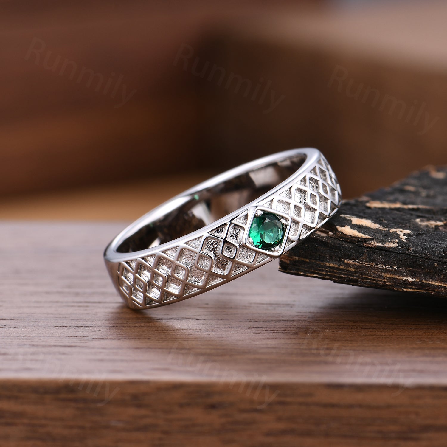 Round Cut Emerald Mens Ring Princess Knot Emerald Wedding Band 14K White Gold May Birthstone Jewelry Vintage Engagement Ring For Him