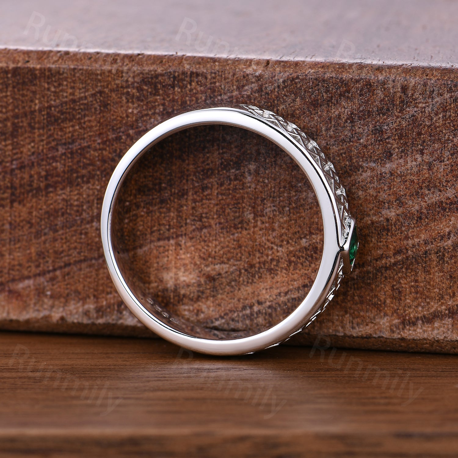 Round Cut Emerald Mens Ring Princess Knot Emerald Wedding Band 14K White Gold May Birthstone Jewelry Vintage Engagement Ring For Him
