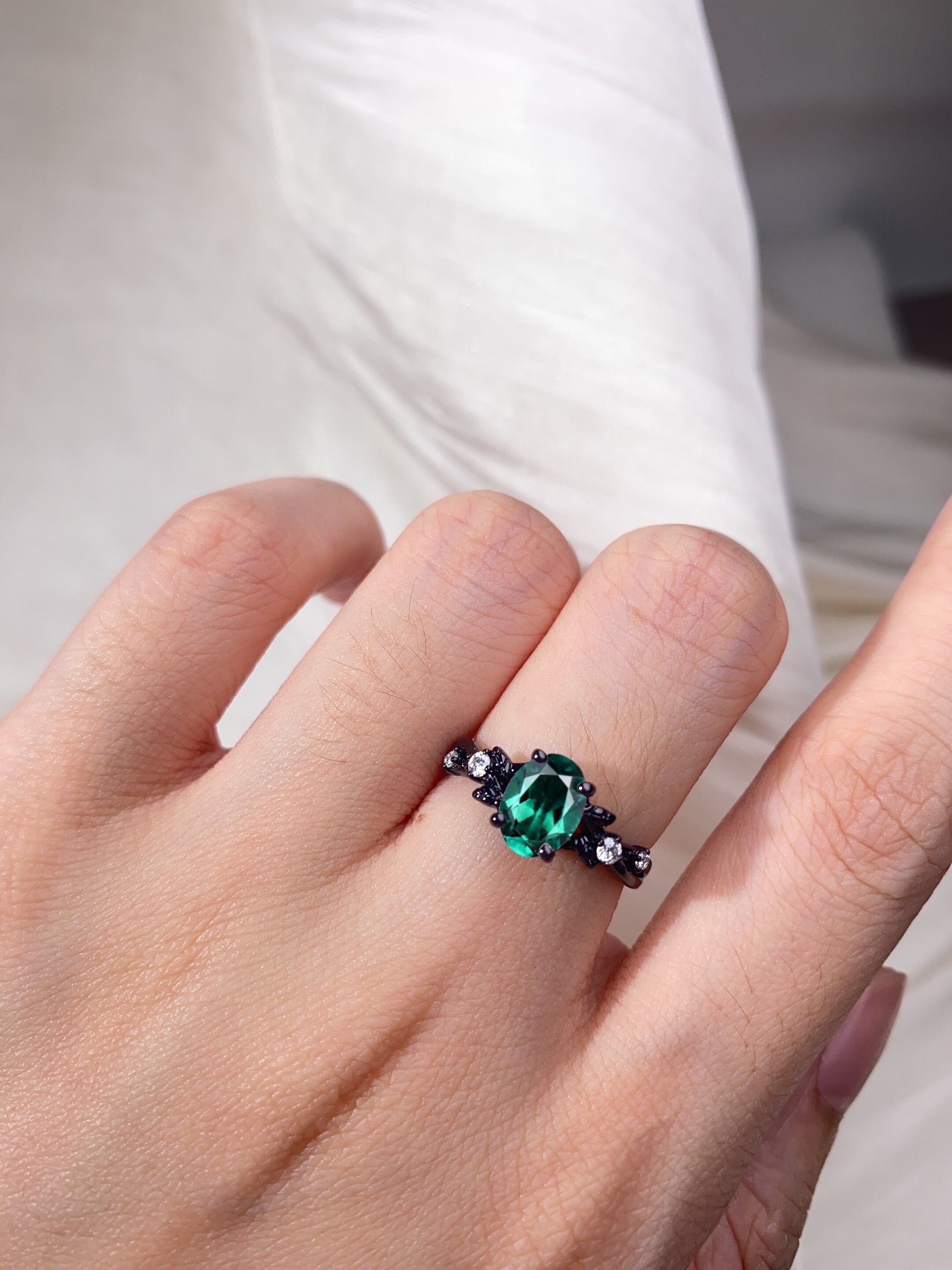 Vintage oval cut green emerald engagement ring black gold twig leaf emerald wedding ring nature inspired ring art deco bridal promise ring