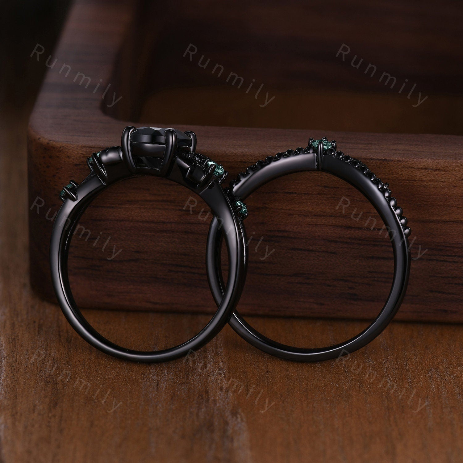 Oval Cut Black Onyx Engagement Ring Black Gold Ring Art Deco Leaf Design Emerald Wedding Ring Nature Inspired Ring Bridal Promise Ring Set