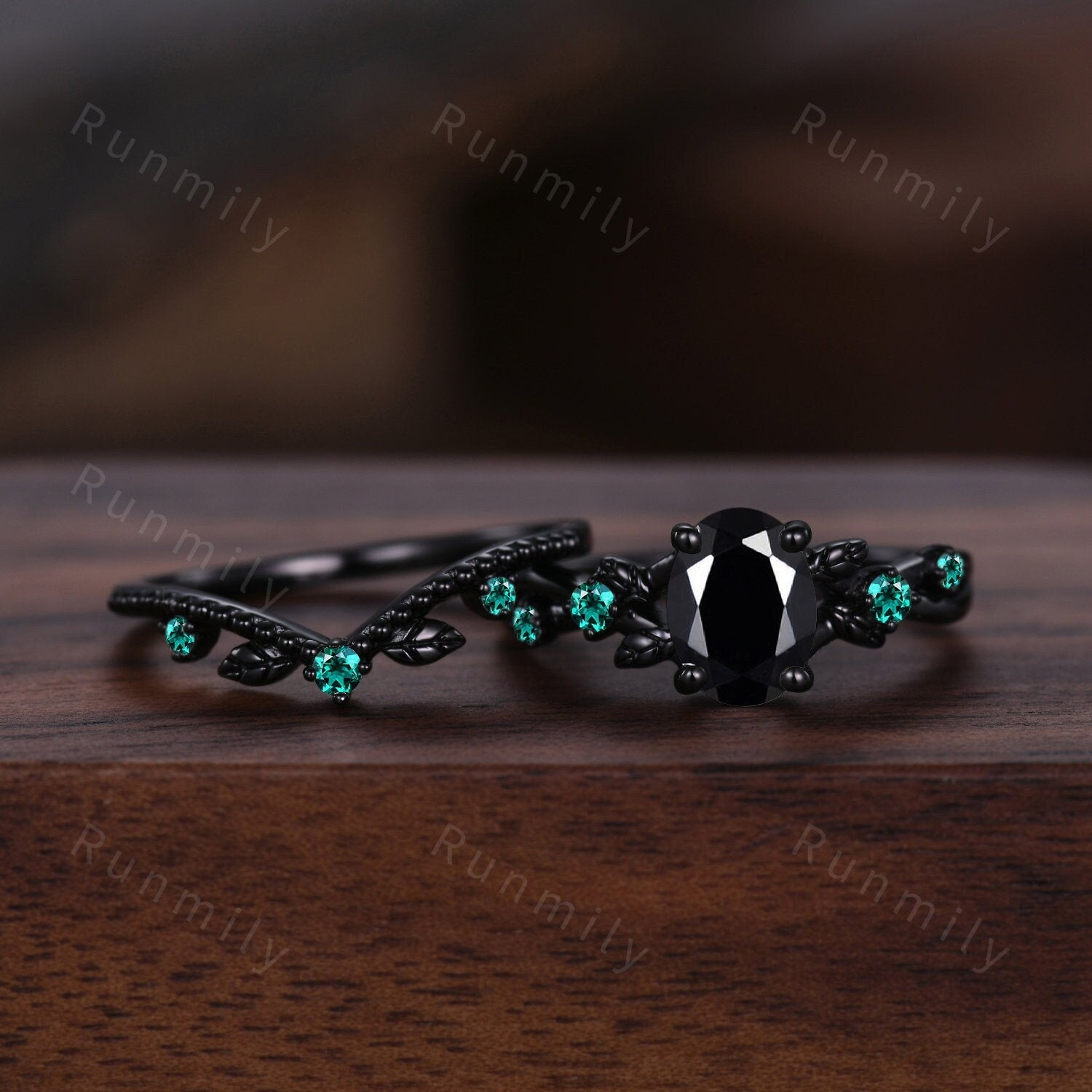 Oval Cut Black Onyx Engagement Ring Black Gold Ring Art Deco Leaf Design Emerald Wedding Ring Nature Inspired Ring Bridal Promise Ring Set