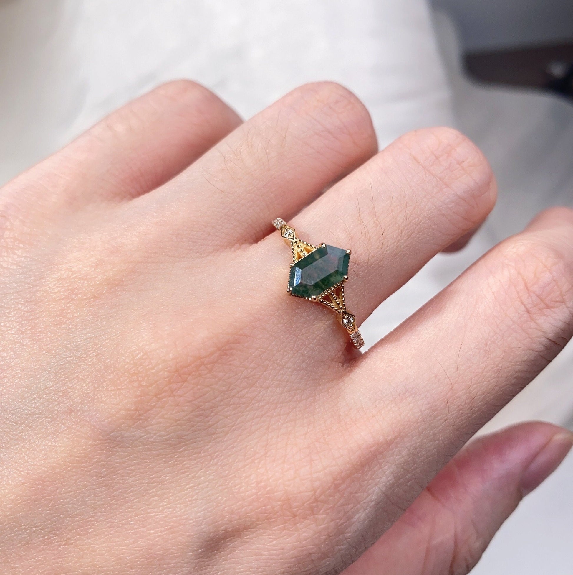 Couples ring set green Moss Agate ring for Men for Women Yellow gold His and Hers wedding band Mens hammered ring promise anniversary rings