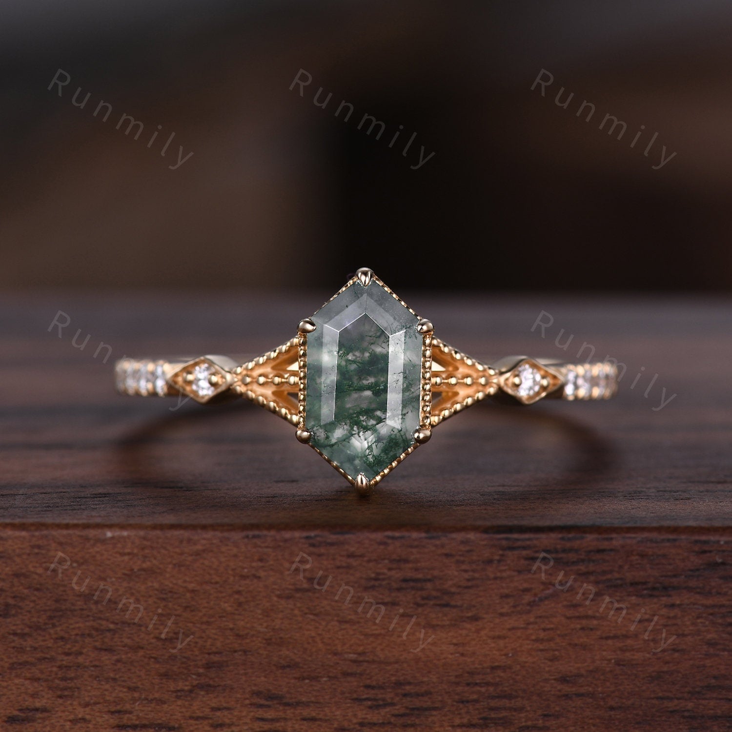 Couples ring set green Moss Agate ring for Men for Women Yellow gold His and Hers wedding band Mens hammered ring promise anniversary rings