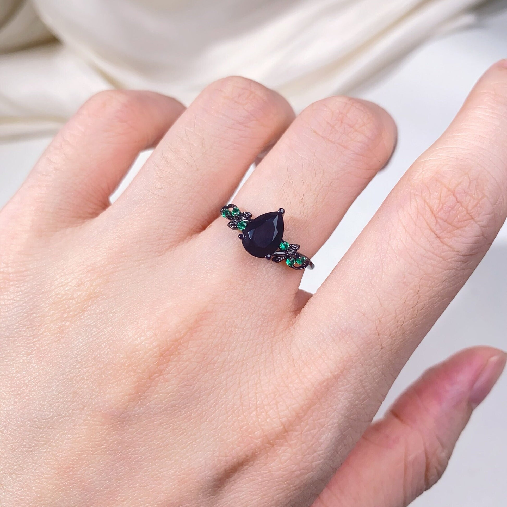 Vintage Black Onyx Couples Ring Black Gold Matching Ring Set His And Hers Wedding Band Mens Hammered Opal Ring Promise Ring Natural Gemstone