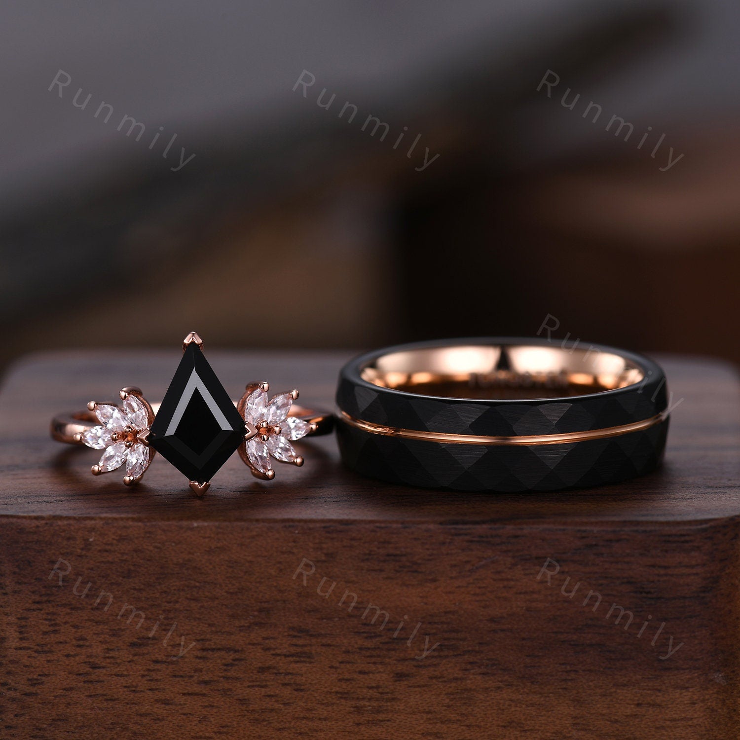 Vintage Black Onyx Couples Ring Rose Gold Matching Ring Set His and Hers Wedding Band Promise Ring For Men For Women Kite Cut Gemstone Ring