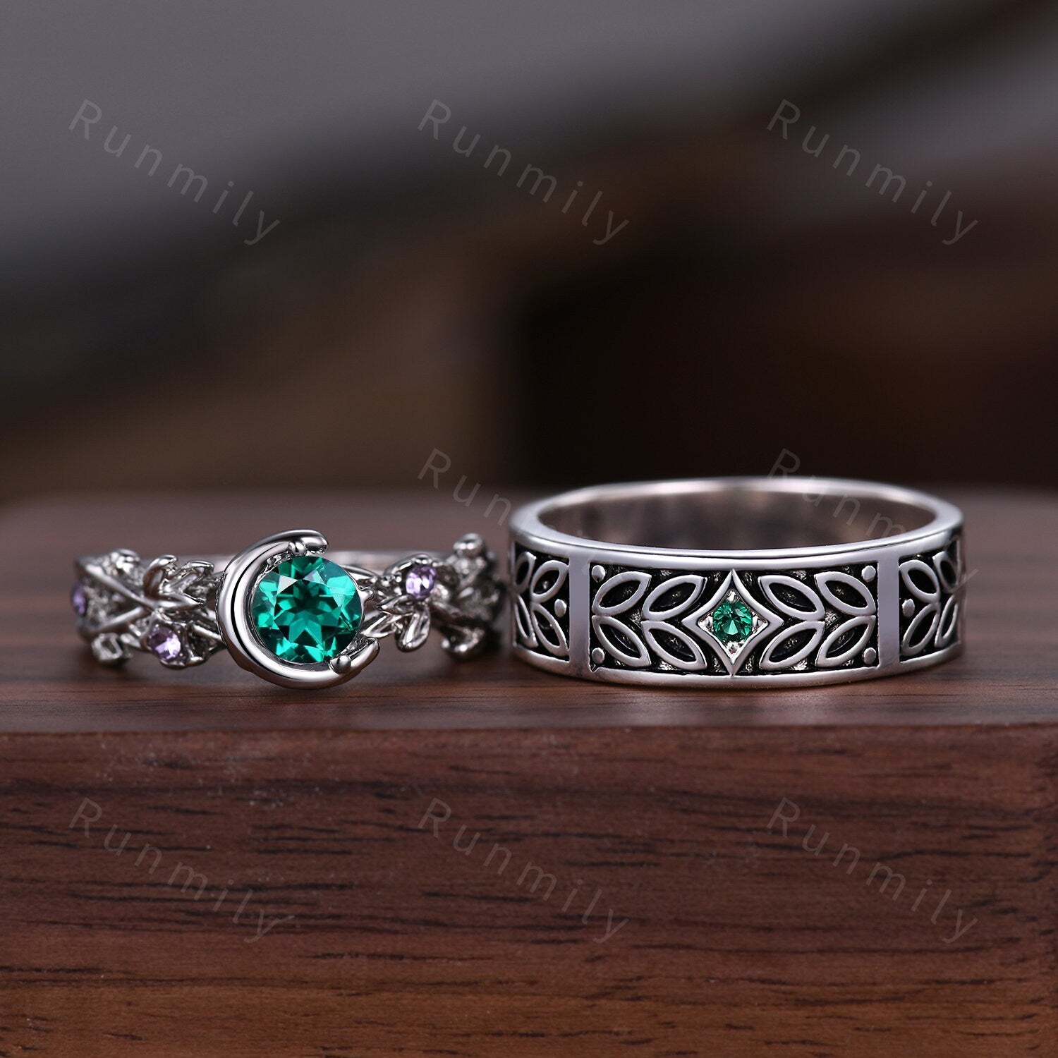 Nature inspired Green Emerald couples ring sterling silver matching ring set His and Her wedding band Mens emerald ring Anniversary rings