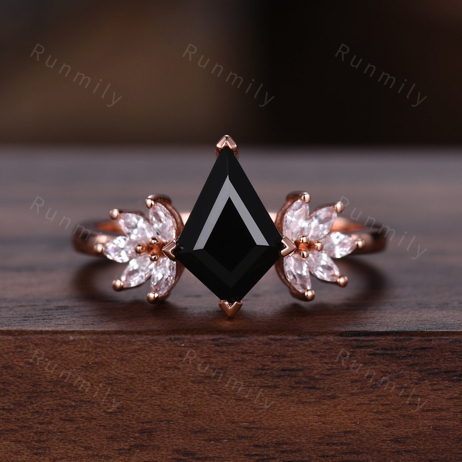 Vintage Black Onyx Couples Ring Rose Gold Matching Ring Set His and Hers Wedding Band Promise Ring For Men For Women Kite Cut Gemstone Ring