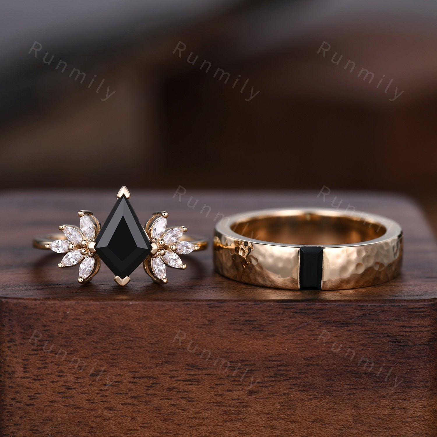 Kite cut Black Onyx Couples Ring Yellow Gold Matching Ring Set His and Hers Wedding Band Mens Hammered Ring Promise Ring For Men and Women
