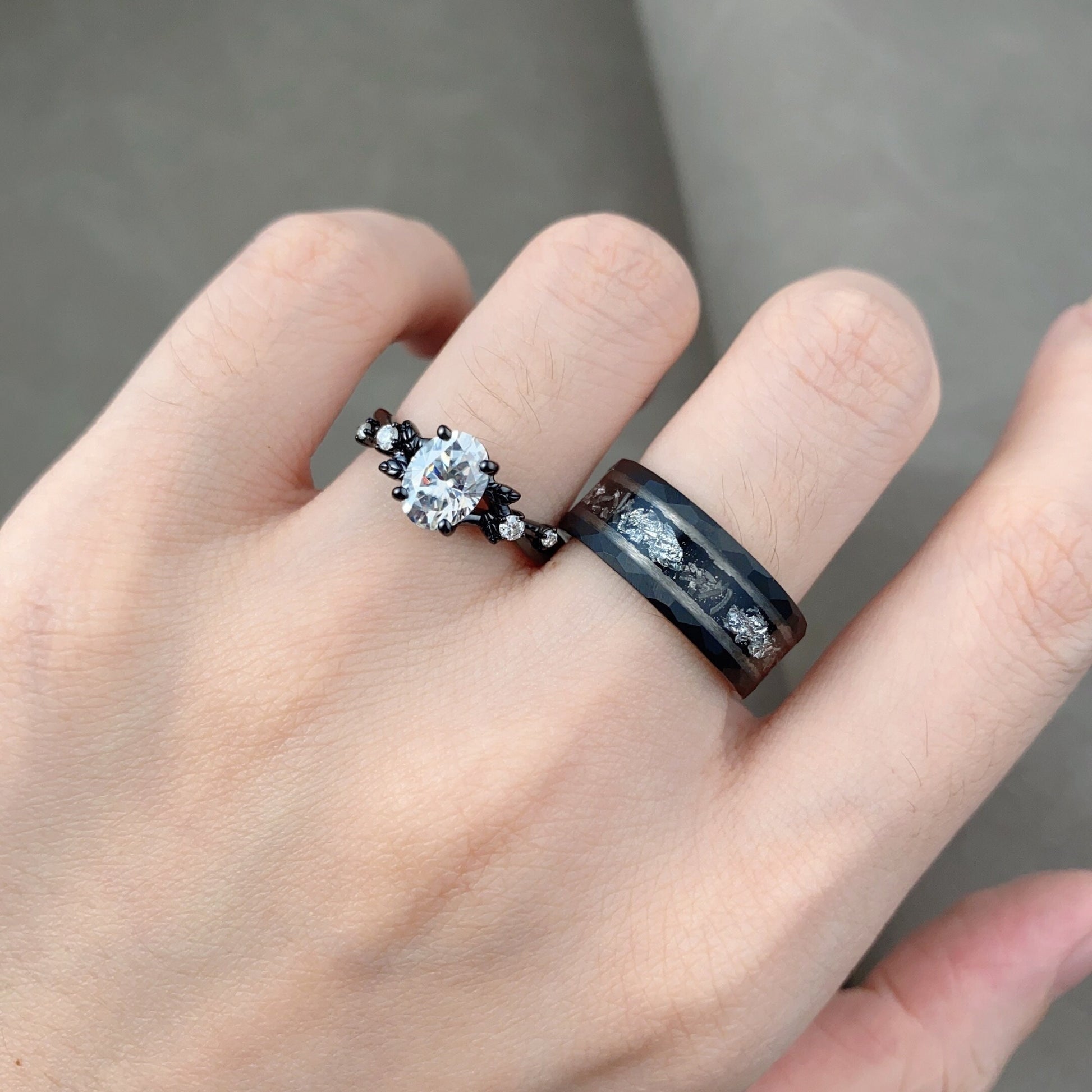 Vintage Oval Moissanite Couple Ring Set Gothic Black Gold Rings Mens Meteorite Tungsten Ring His and Hers Wedding Band Couples Promise Ring