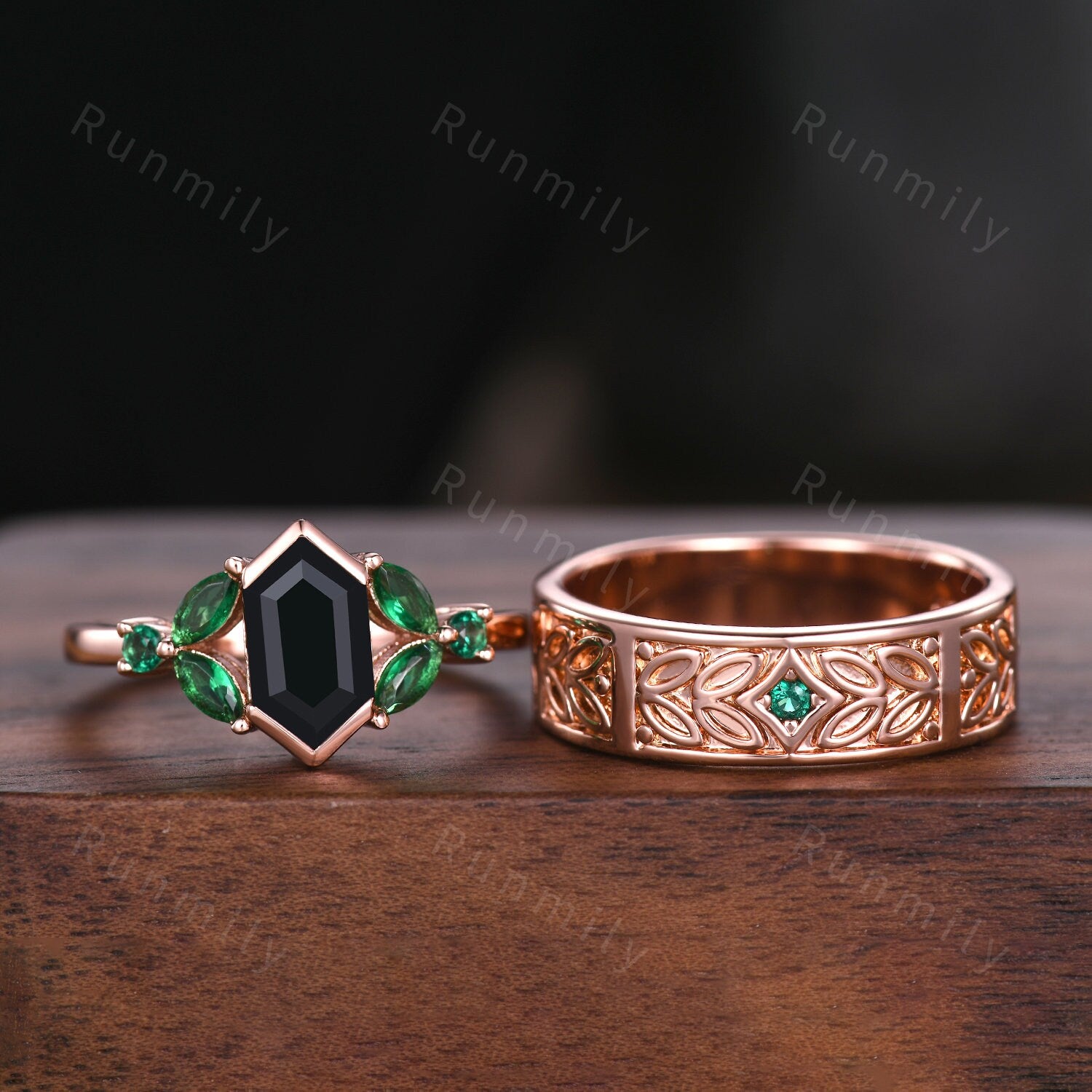 Vintage Black Onyx & Emerald Couples Ring Set Rose Gold Matching Wedding Ring His And Hers Wedding Band Mens Emerald Nature Inspired Ring