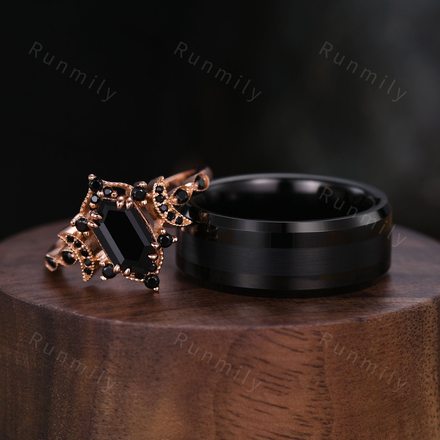 Vintage Black Onyx Couples Ring Set His and Herd Wedding Band Mens Brushed Finish Band Antique Moon Engagement Ring For Women Promise Rings