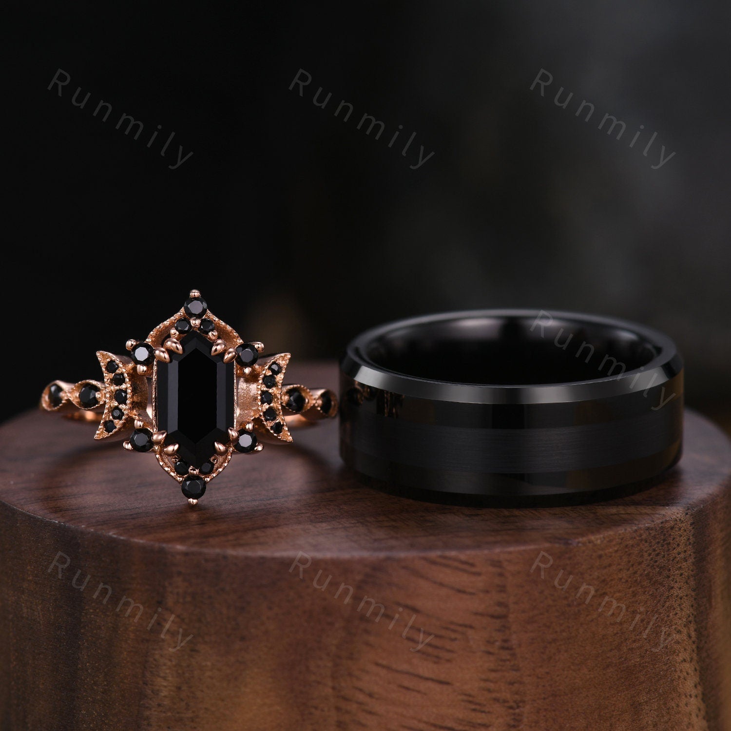 Vintage Black Onyx Couples Ring Set His and Herd Wedding Band Mens Brushed Finish Band Antique Moon Engagement Ring For Women Promise Rings