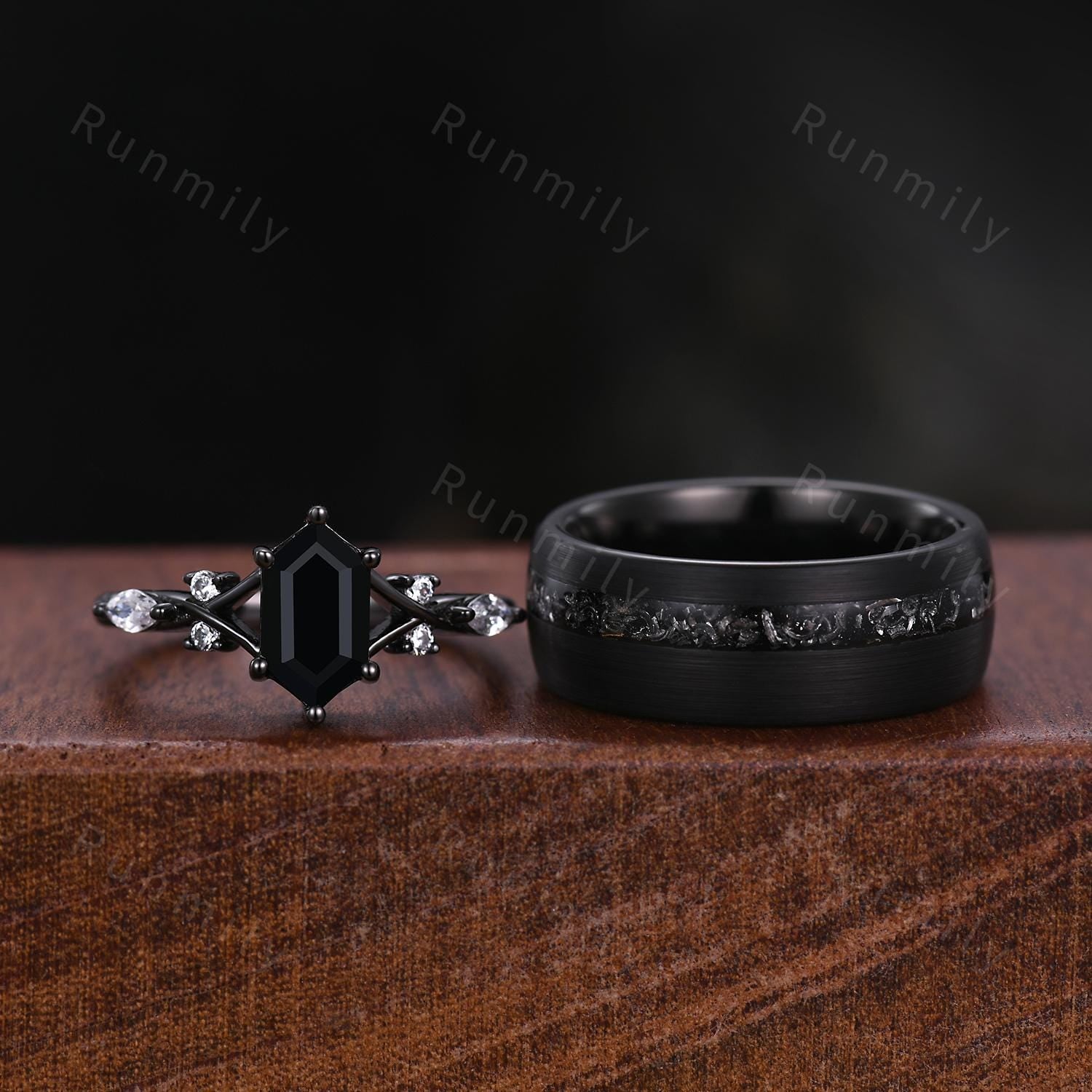 Vintage Black Onyx Couples Ring Black Gold Matching Ring Set His And Hers Wedding Band Promise Ring For Men For Women Black Gemstone Ring