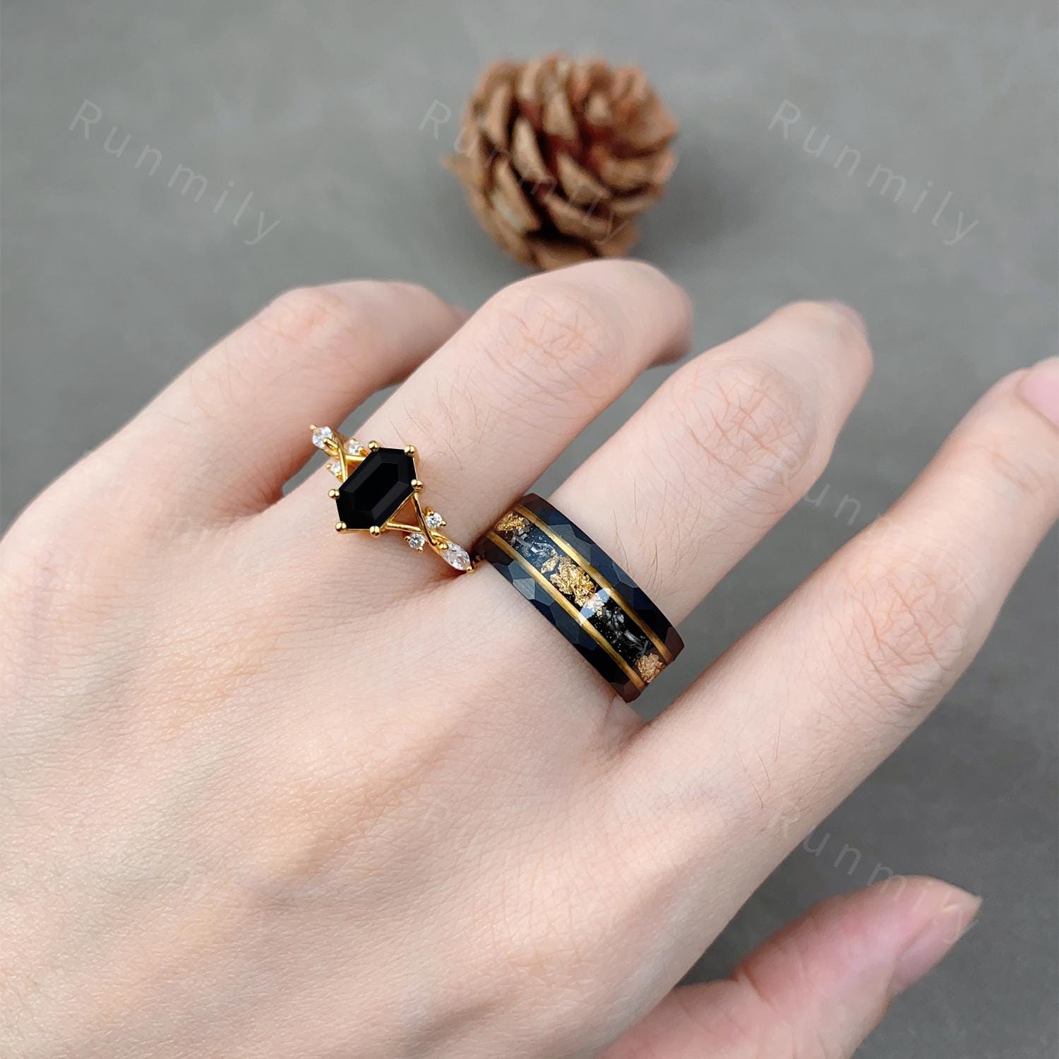 2PCS Black Onyx Couples Ring Set Yellow Gold Matching Promise Ring His and Hers Wedding Band Mens Meteorite Gold Leaf Ring Natural Black Gem