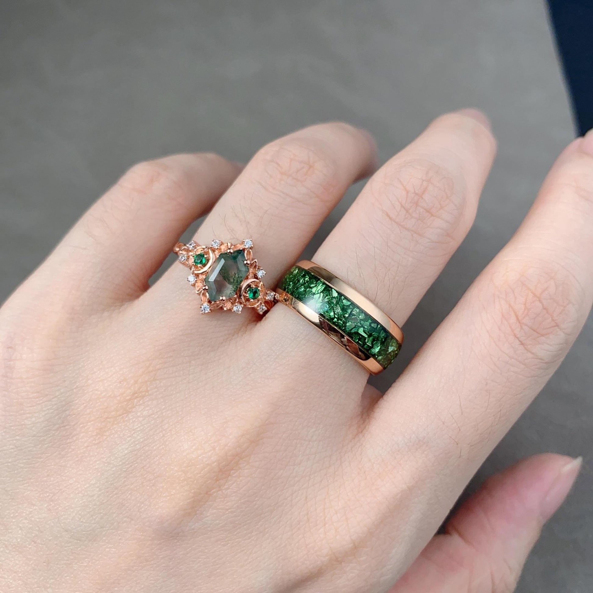 Antique Moss Agate Emerald Couple Ring Vintage Rose Gold Rings His and Hers Matching Wedding Band Mens Crushed Emerald Band Moss Agate Ring