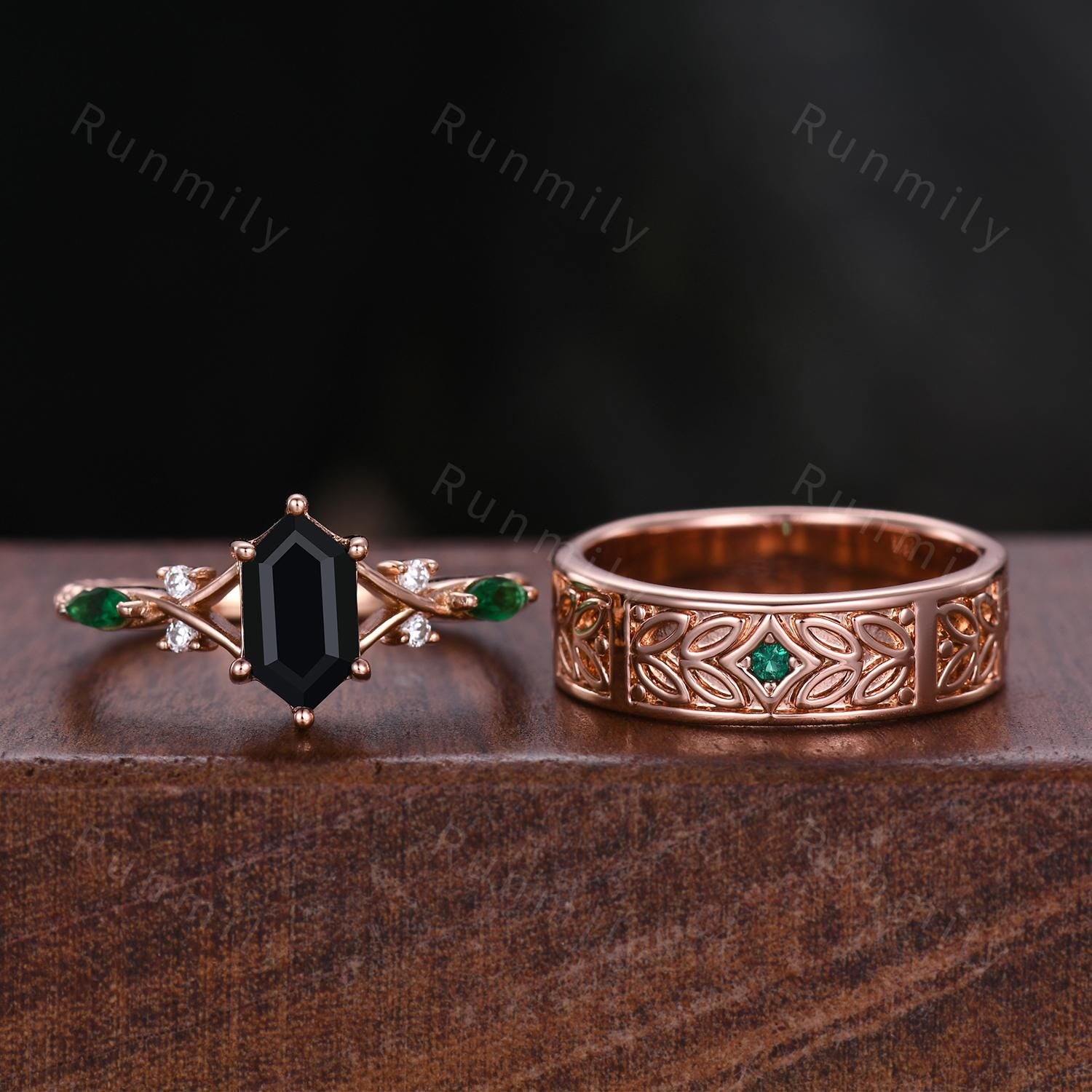 Black Onyx and Emerald Couples Ring Rose Gold Matching Ring Set Nature Leaf Mens Emerald Ring Vintage His and Hers Wedding Band Gift