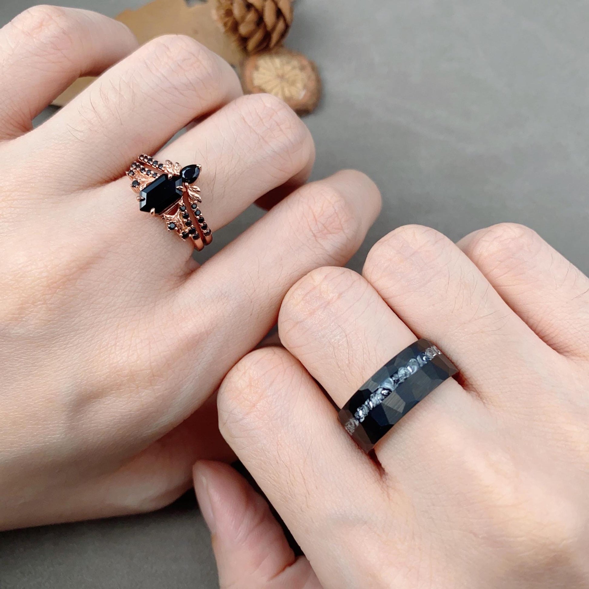 Vintage Black Onyx Couples Ring Rose Gold Matching Ring Set His And Hers Wedding Band Mens Meteorite Ring Black Gemstone Promise Ring Set