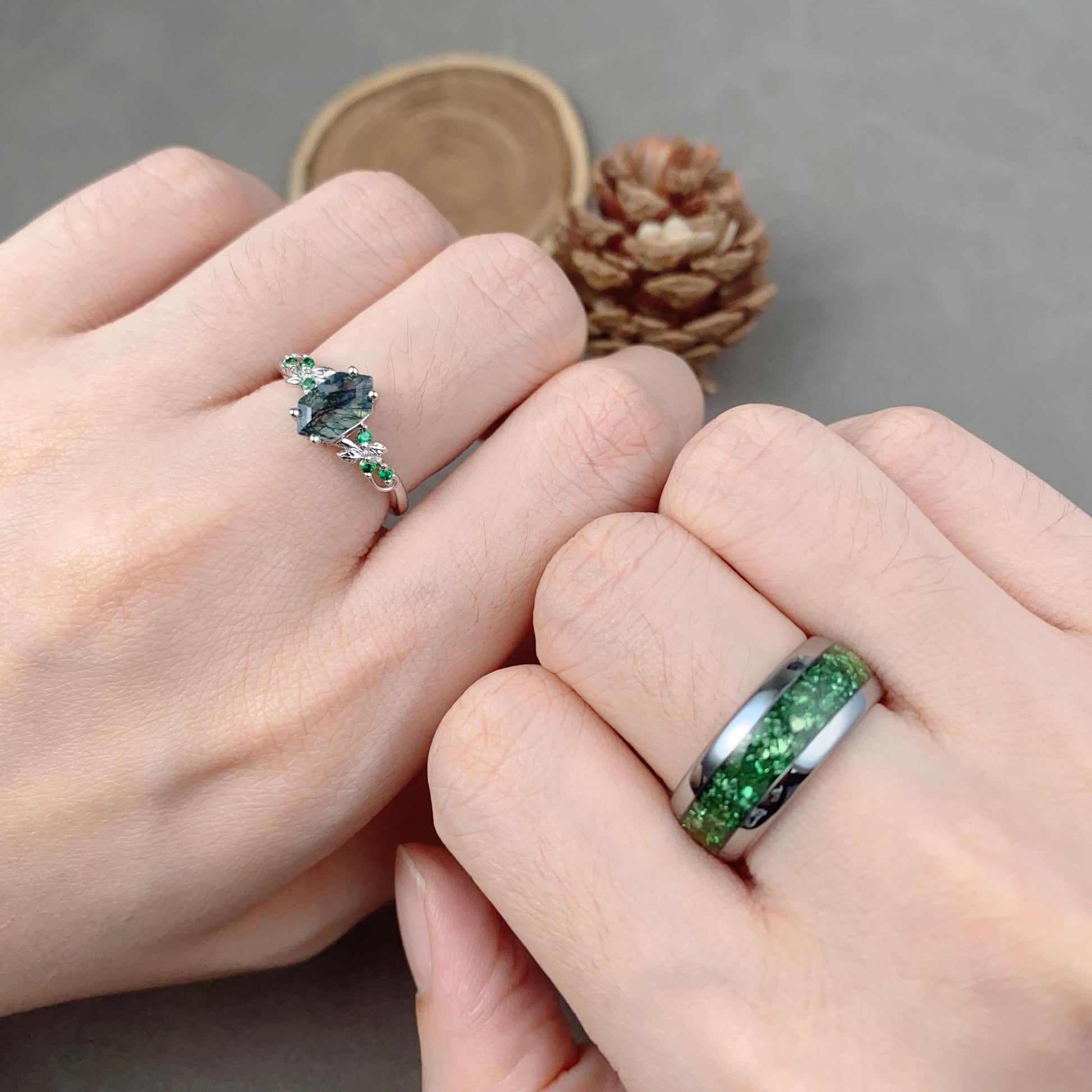 Moss Agate & Emerald Couples Ring Vintage Matching Promise Ring Set Silver His and Hers Wedding Band Mens Crushed Emerald Ring Green Rings