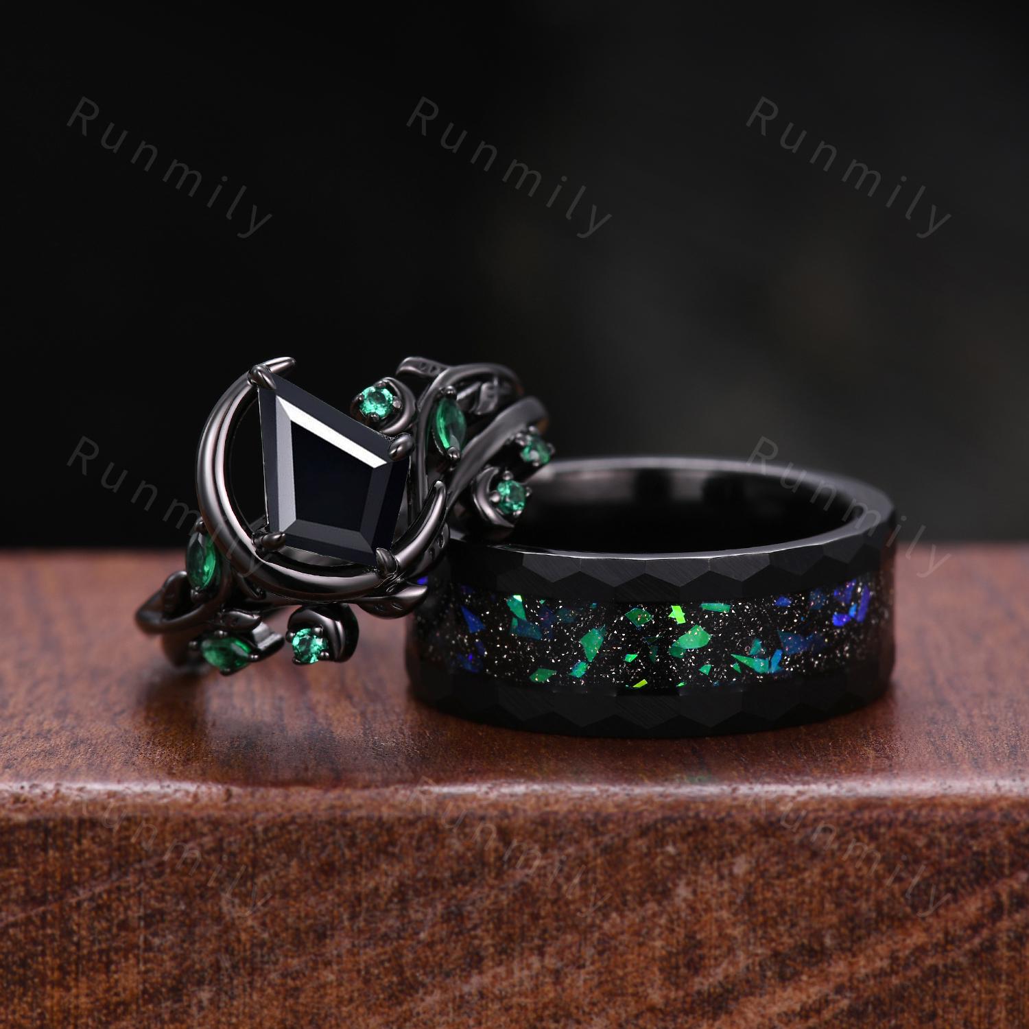 Nature inspired Black Onyx couples ring set gothic black gold His and Hers wedding band unique moon style ring Mens Promise ring Couple Gift