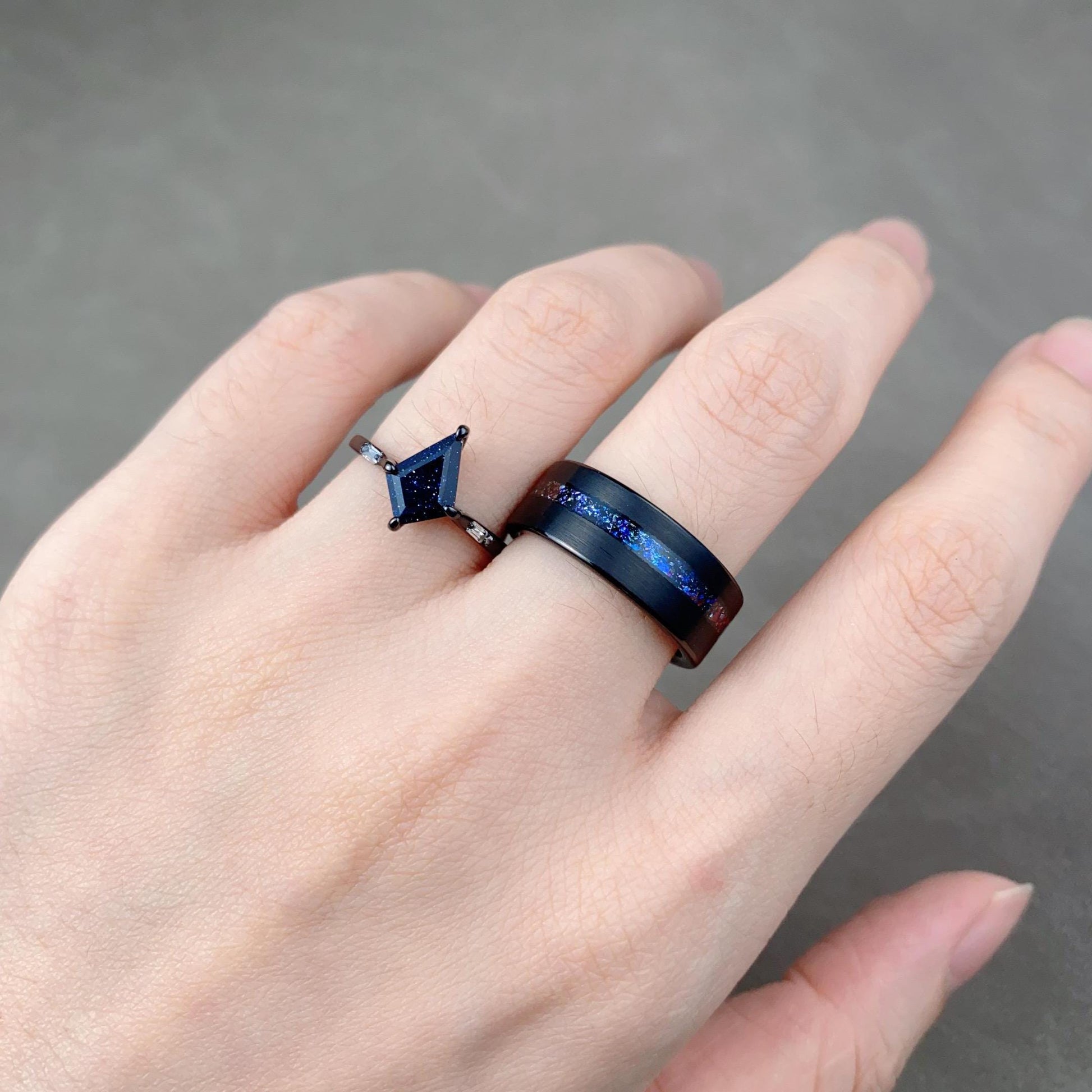 Couple's Blue Nebula Wedding Rings Galaxy Kite cut Galaxy Blue Sandstone Ring Gothic Black Gold Matching Ring Set Cosmos Couple Ring Set