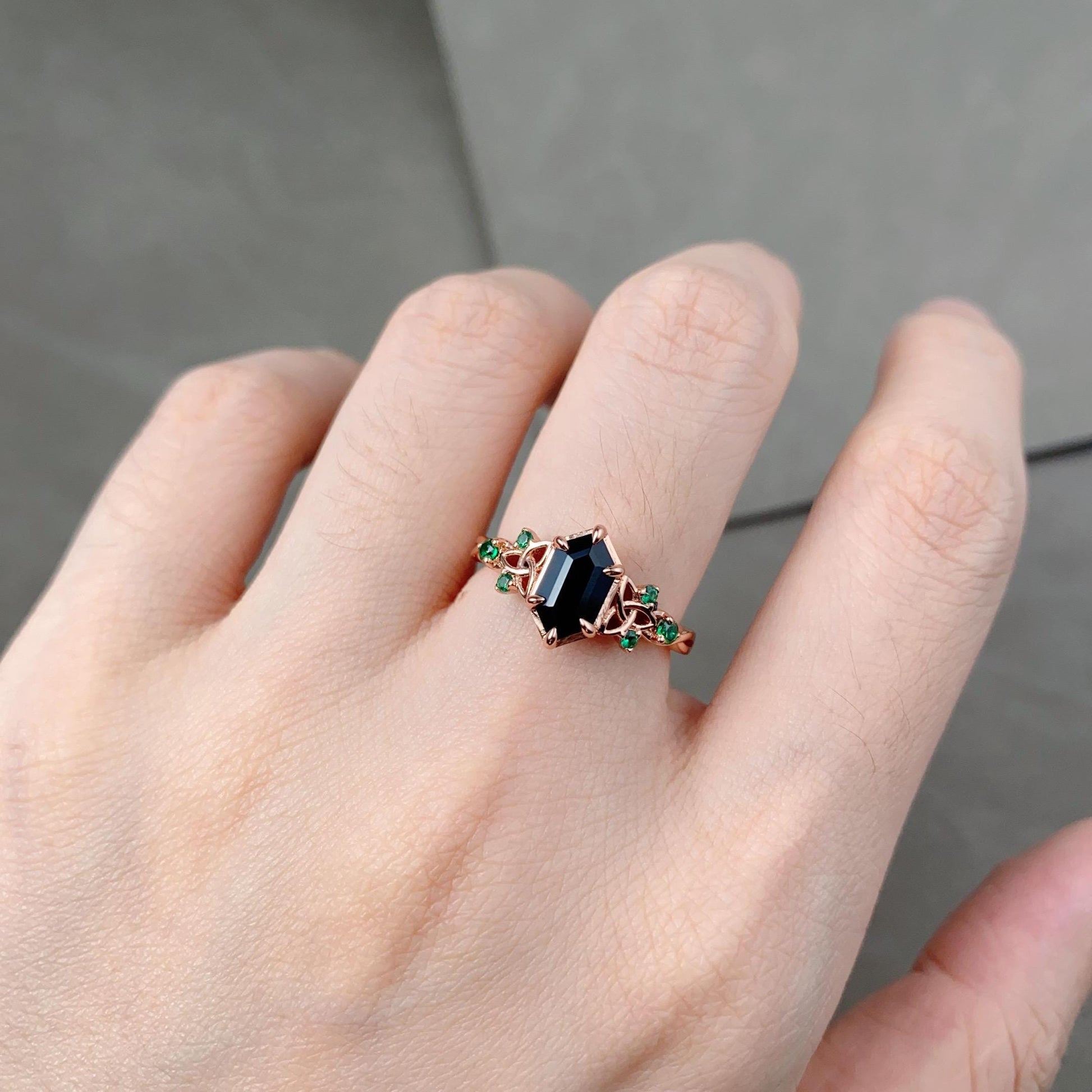 Celtic Knot Black Onyx Engagement Ring Set Vintage Emerald Wedding Stacking Band Rose Gold Rings for Women Black Gemstone Ring Promise Gift