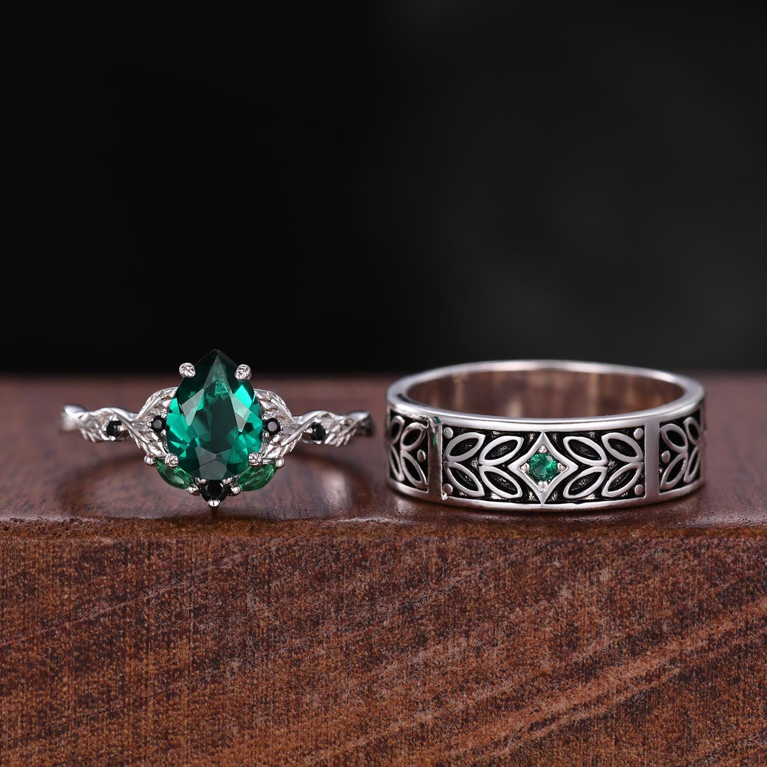 Vintage Green Emerald Couples Ring Silver Ring Nature Inspired His and Hers Wedding Band Leaf Design Ring For Couples Anniversary Rings