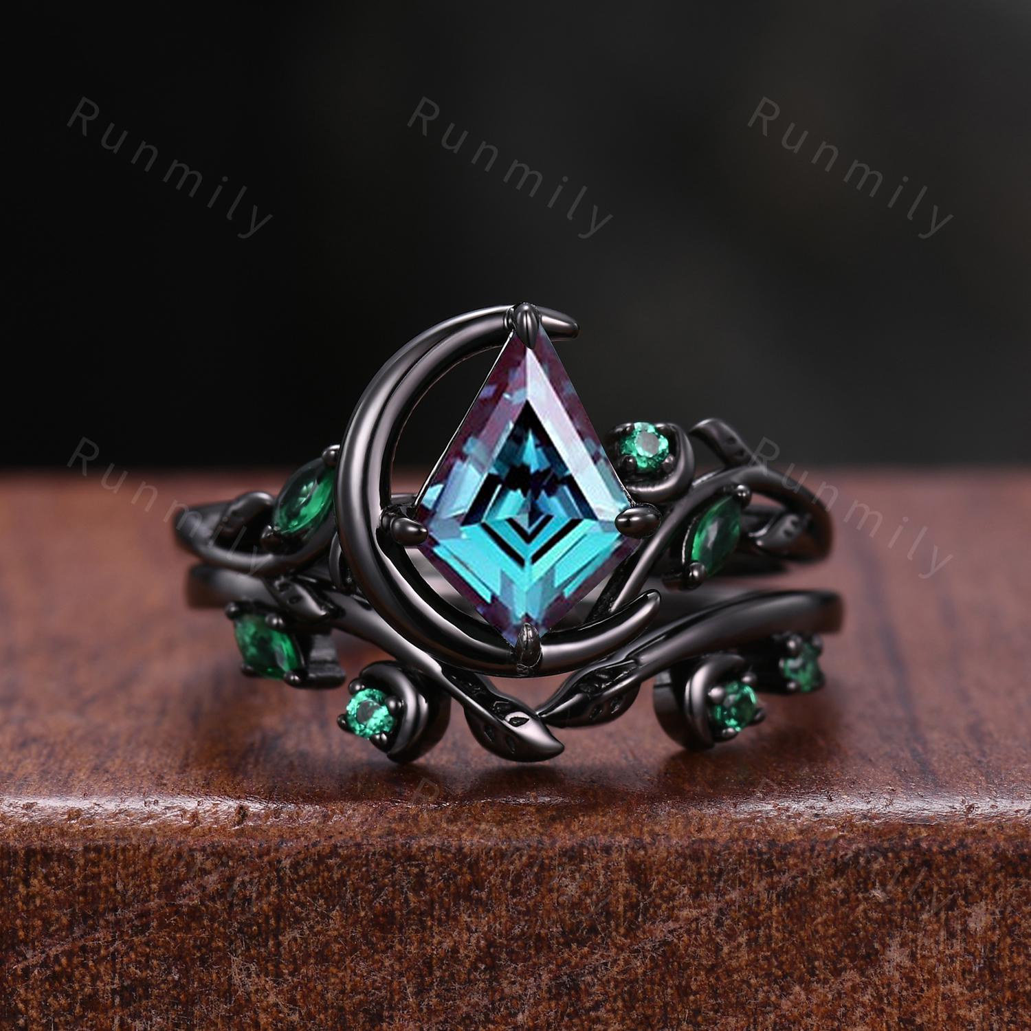 Nature Inspired Kite cut Alexandrite Engagement Ring Set Unique Crescent Moon Emerald Ring Gothic Black Gold Ring For Women Leaf Design Ring