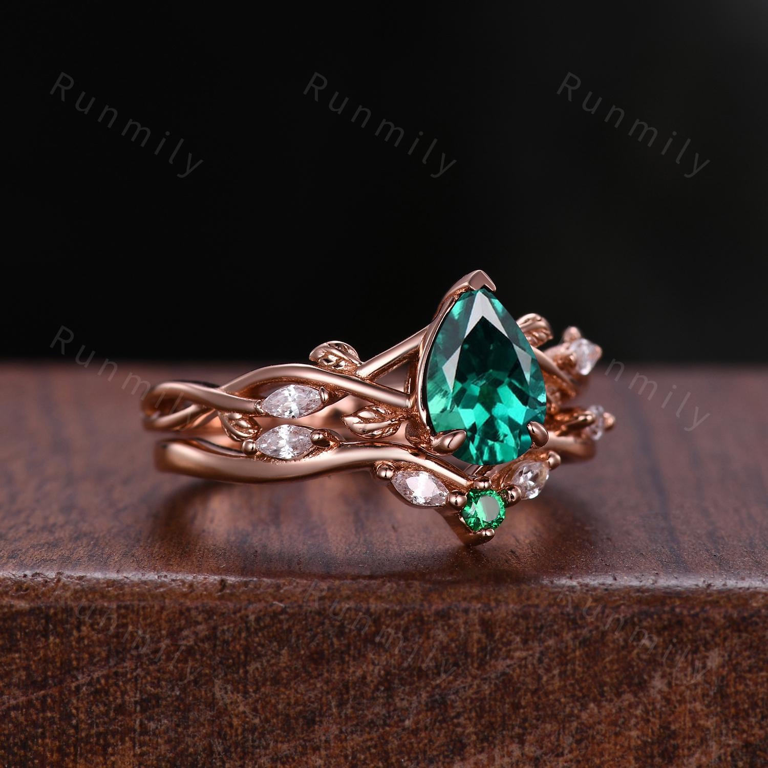 Vintage Pear Shaped Emerald Engagement Ring Set Rose Gold Twig Vine Diamond Wedding Band Nature Inspired Bridal Promise Ring May Birthstone