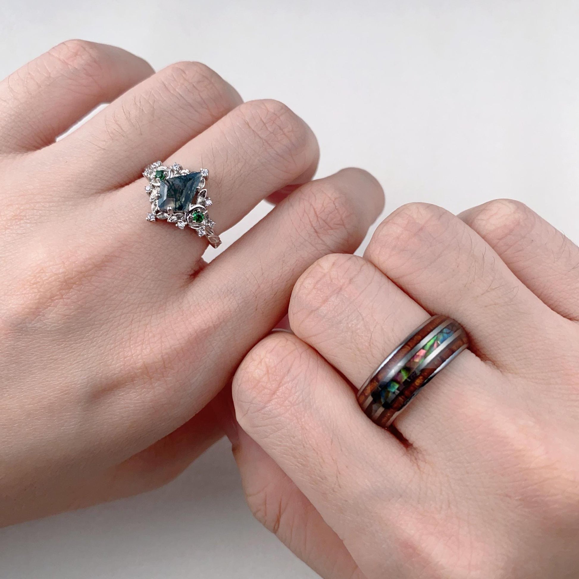 Antique Moss Agate Couple Ring Vintage His and Hers Matching Wedding Band Mens Tungsten Ring Moss Agate Ring White Gold Couples Ring Set