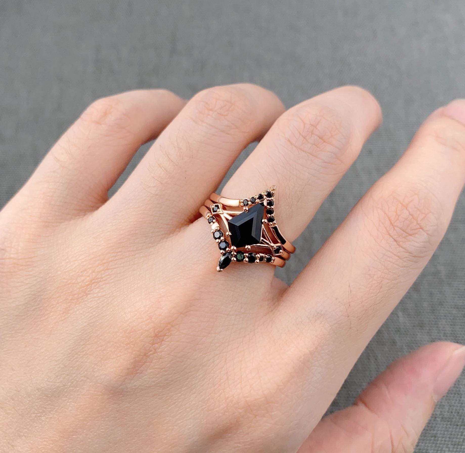 3PCS kite cut black onyx engagement ring set rose gold black spinel stacking band unique curved matching rings wedding bridal ring set women