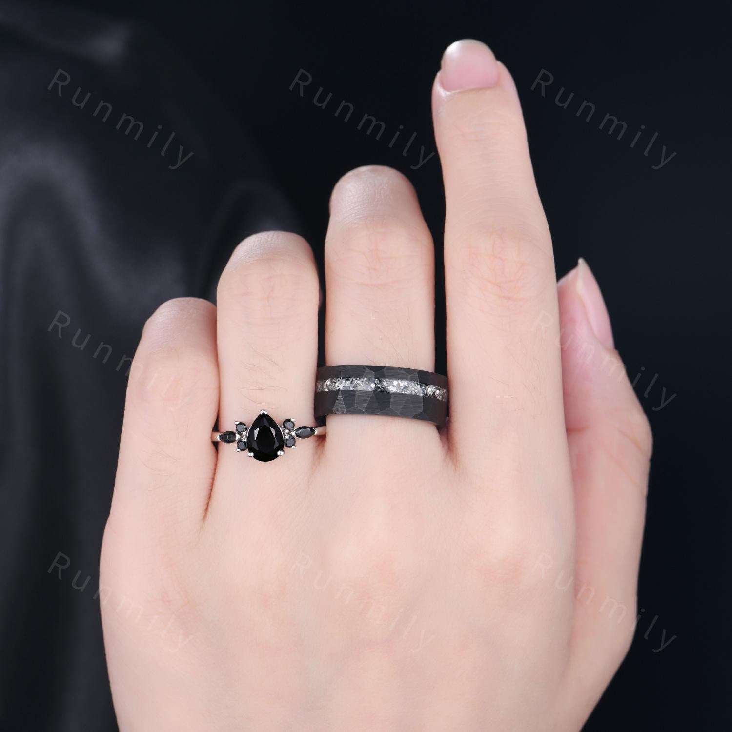 Pear Cut Black Onyx Couples Ring Silver & Black Gold Promise Ring Set His And Hers Wedding Band Mens Hammered Band Unique Couple's Ring