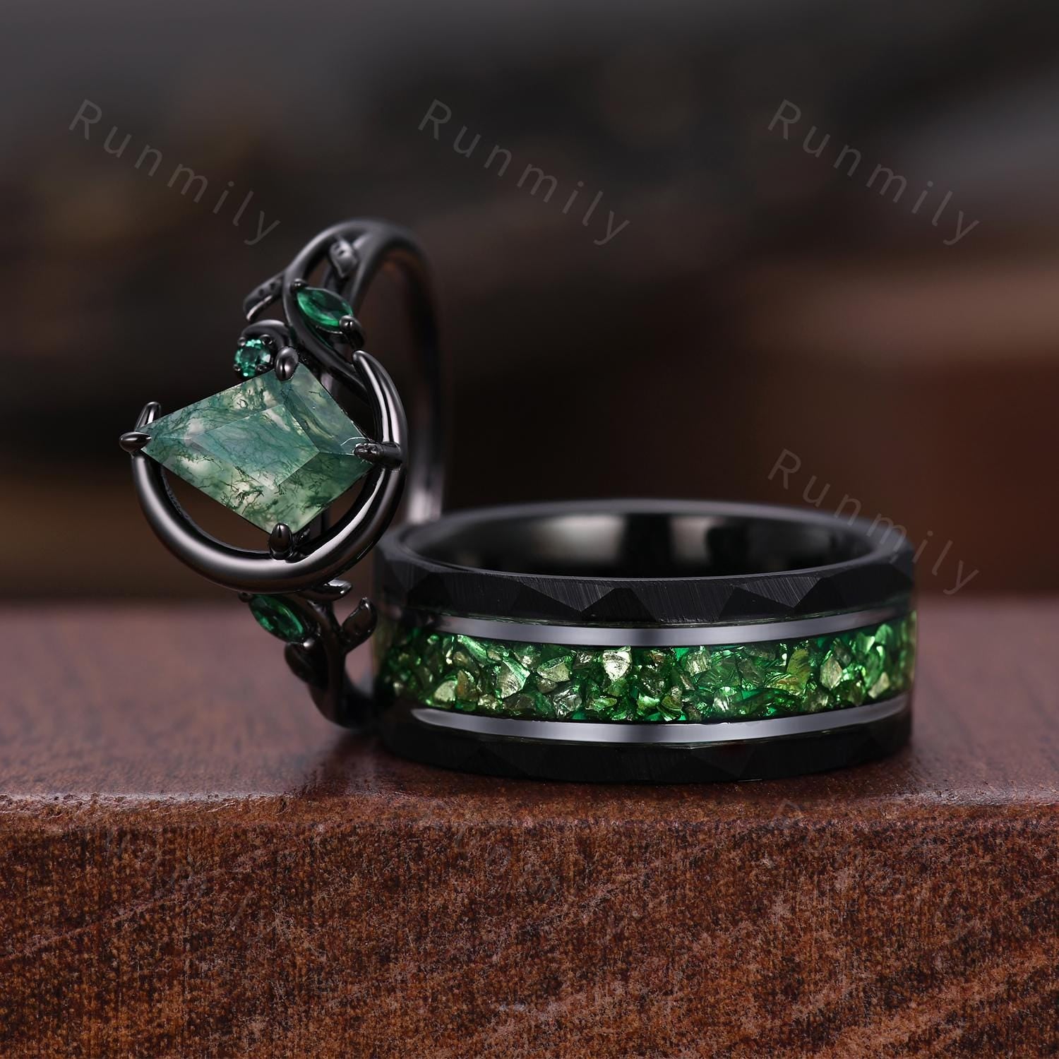 Natural Moss Agate Emerald Couples Ring Set Vintage Moon Style Ring Black Gold His and Her Wedding Band Men's Emerald Ring Crescent Ring