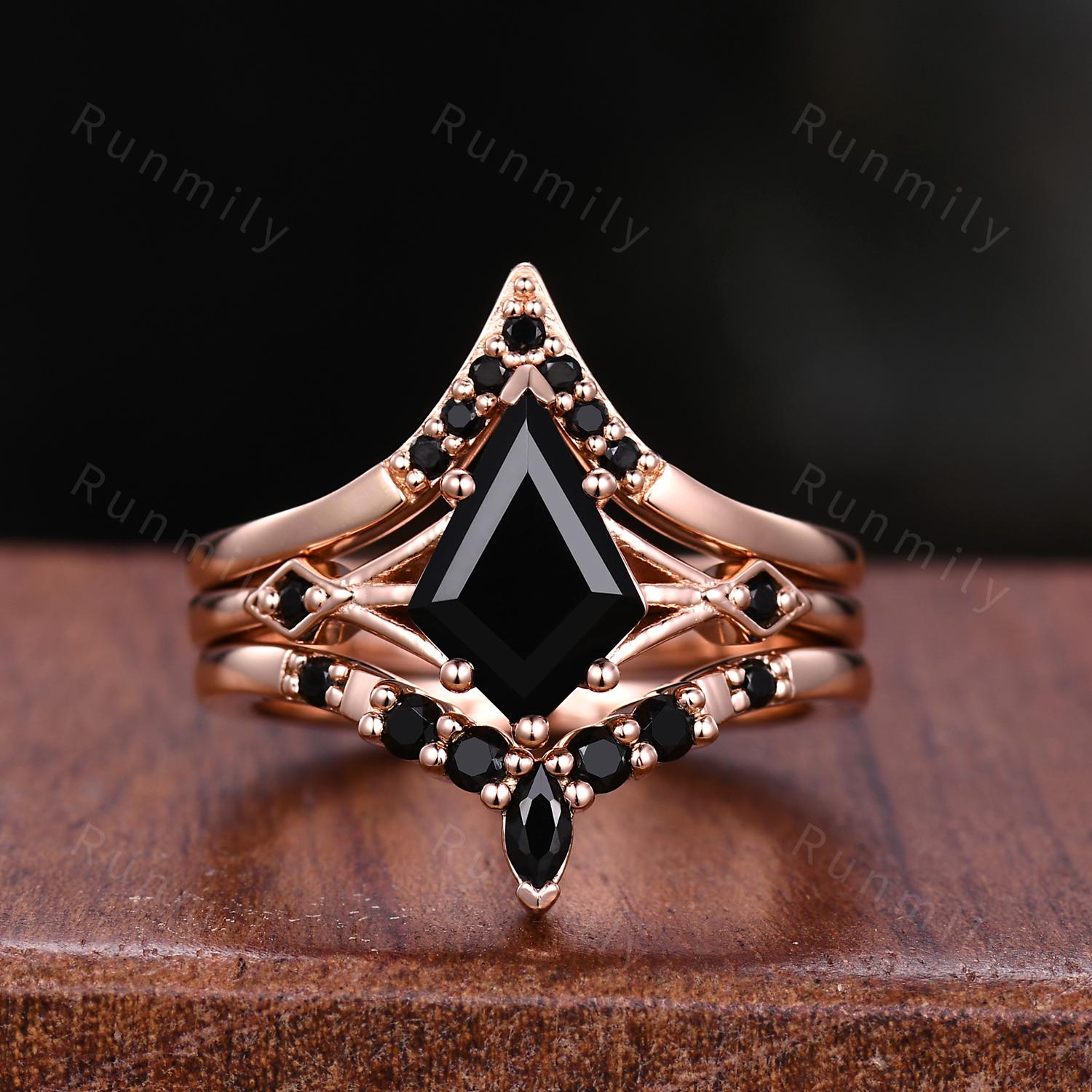 3PCS kite cut black onyx engagement ring set rose gold black spinel stacking band unique curved matching rings wedding bridal ring set women
