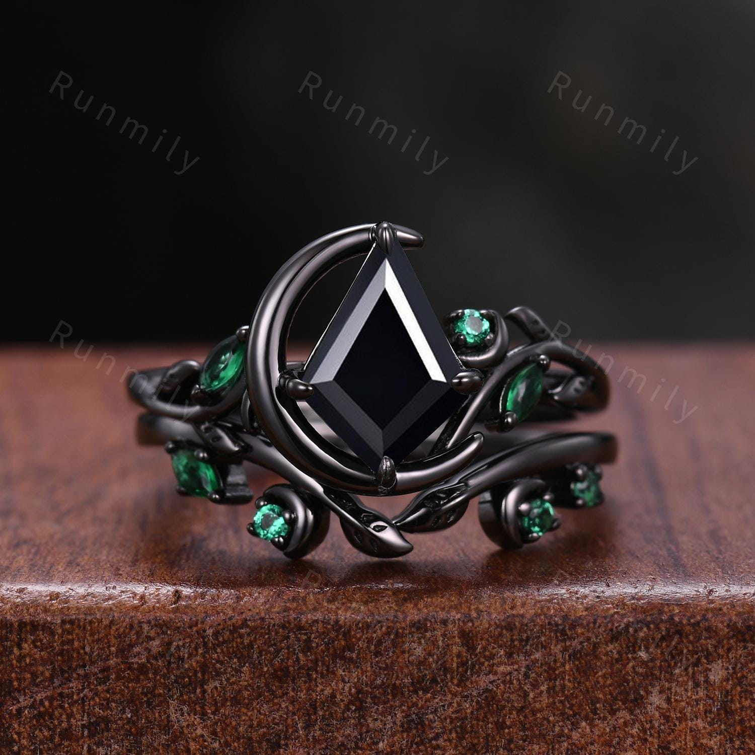 Nature Inspired Kite cut Black Onyx Engagement Ring Set Unique Crescent Moon Emerald Ring Gothic Black Gold Ring For Women Leaf Design Ring