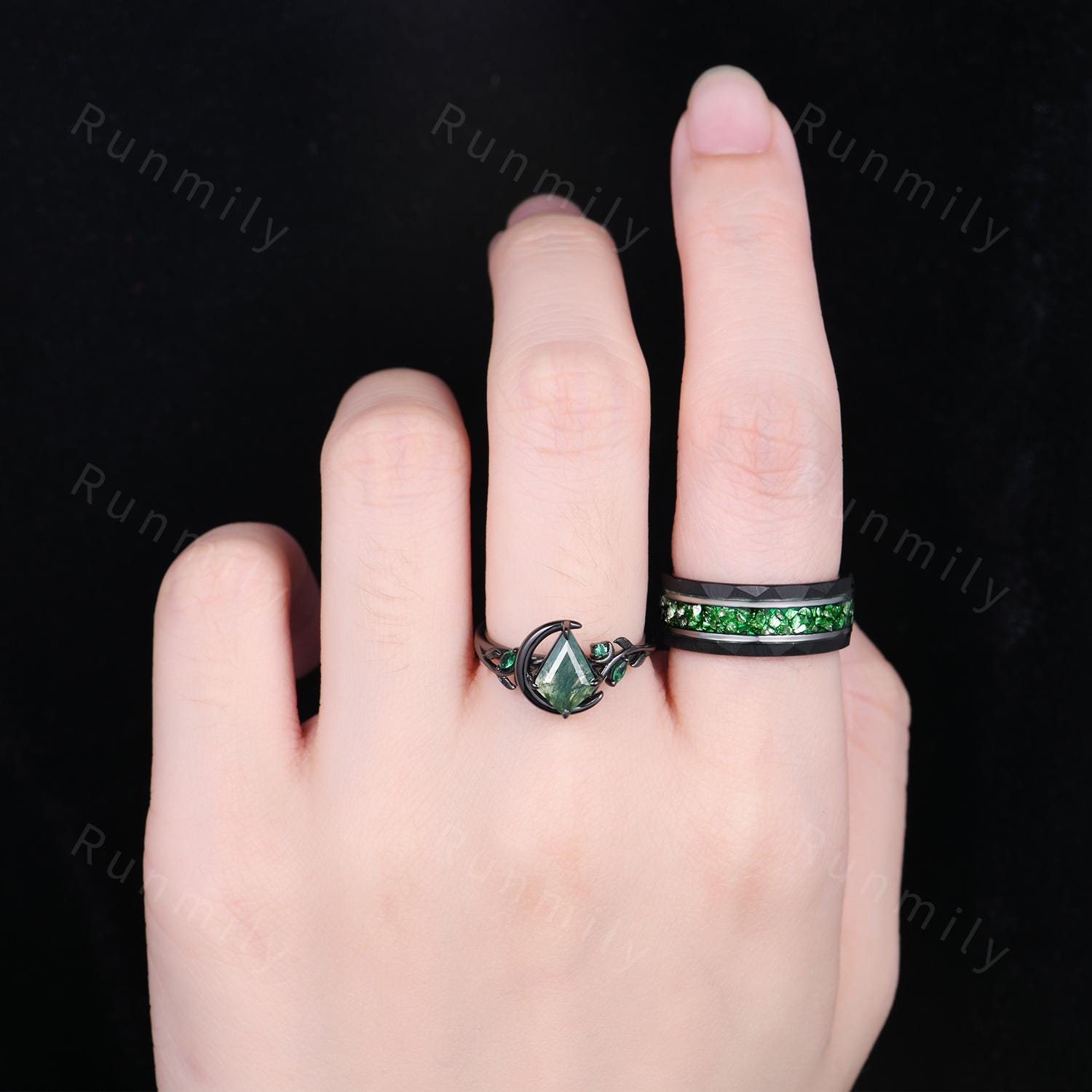 Natural Moss Agate Emerald Couples Ring Set Vintage Moon Style Ring Black Gold His and Her Wedding Band Men's Emerald Ring Crescent Ring