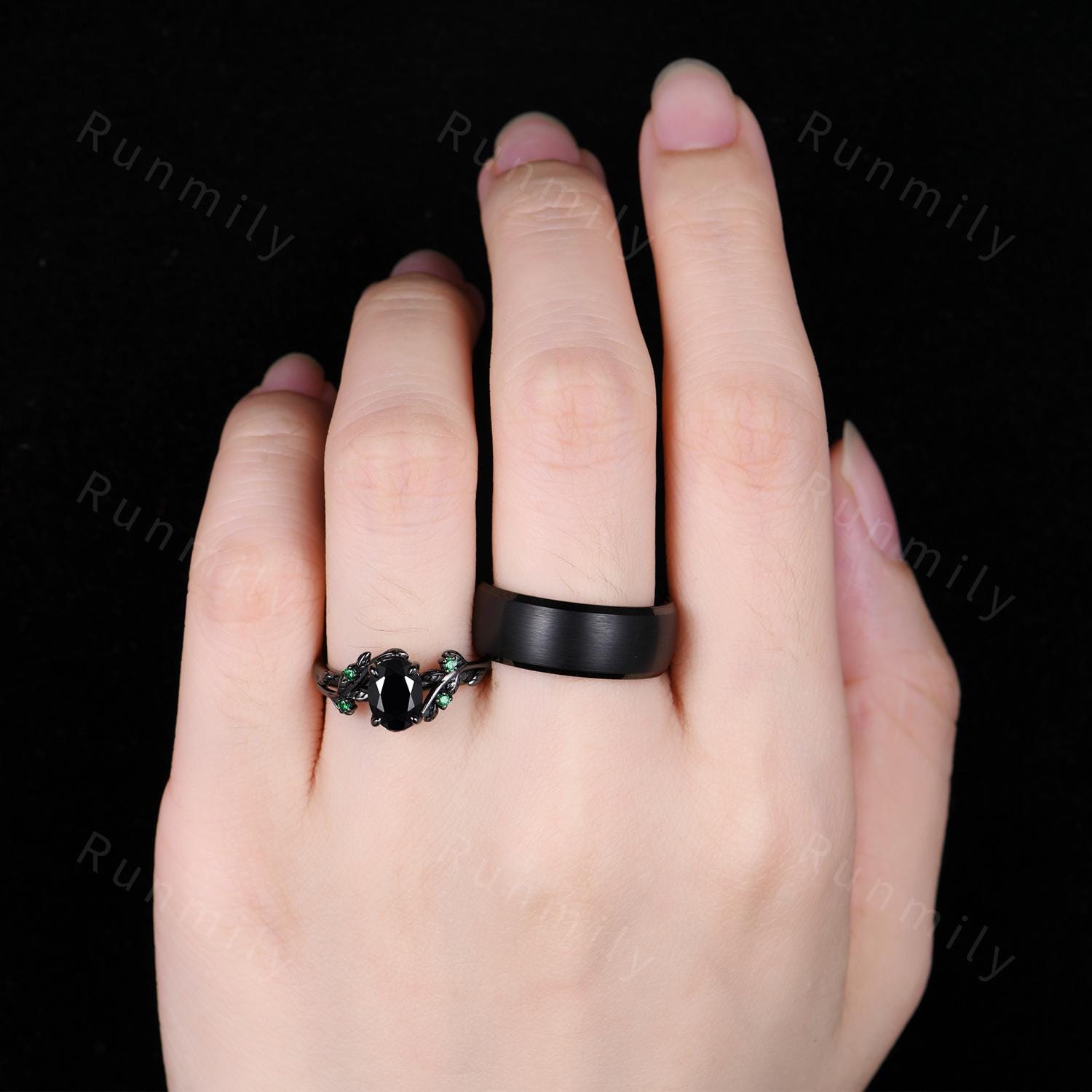Oval cut Black Onyx Couples Ring Set Twig Leaf Ring Black Gold His and Hers Wedding Band Women Nature Inspired Ring Green and Black Rings
