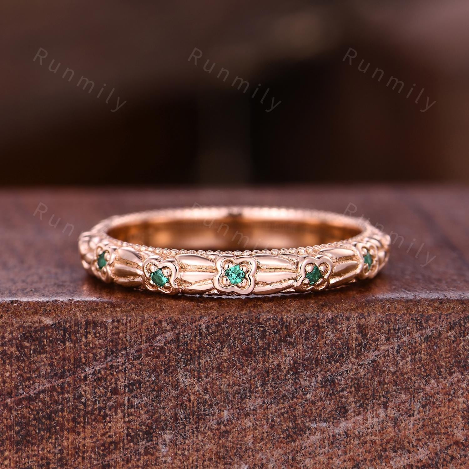 Rose Gold Emerald Couples Band His And Hers Matching Ring Set Floral Style Ring Mens Emerald Ring May Birthstone Gift For Men And Women
