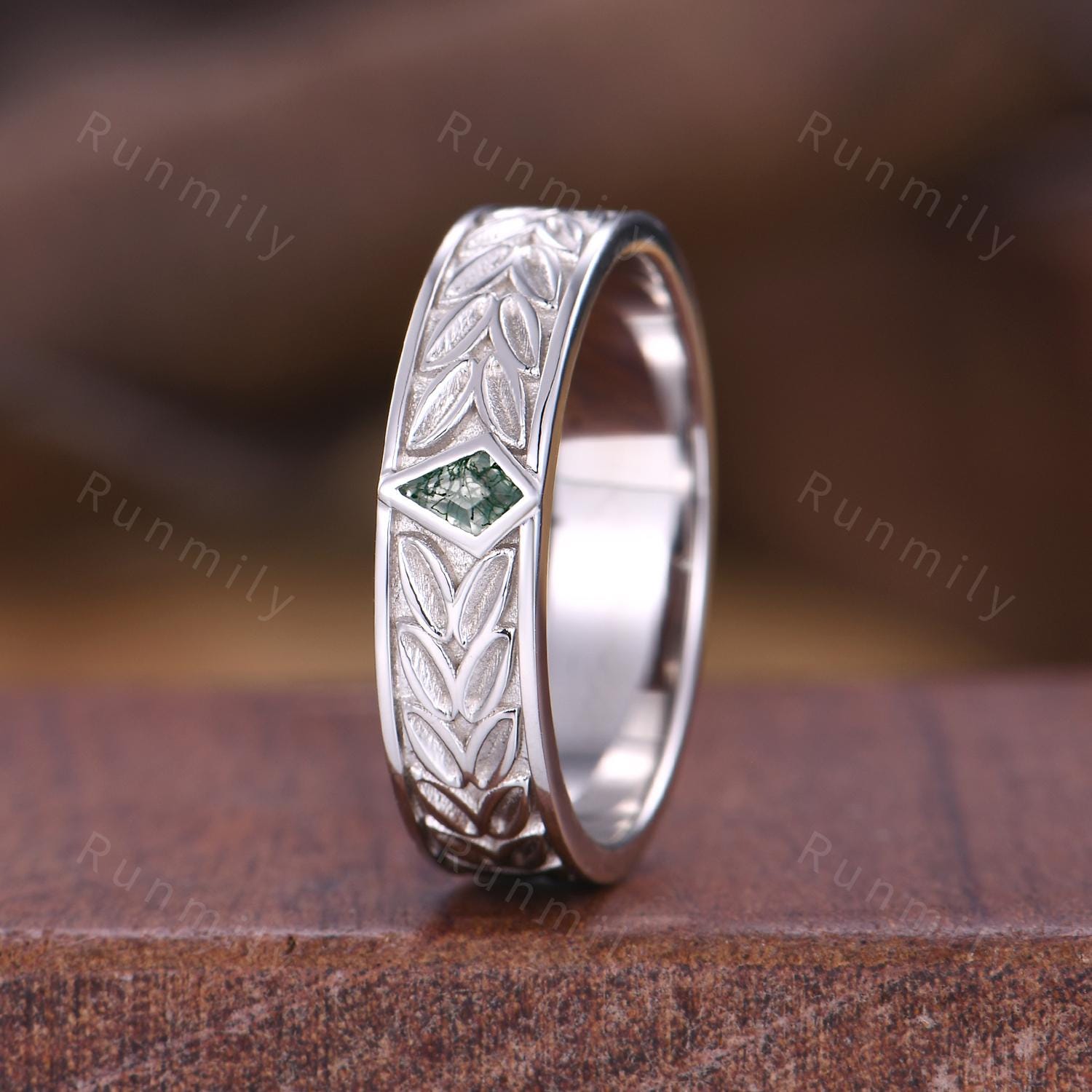 Mens Moss Agate Wedding Band Unique Kite cut Wedding Band For Mens Natural Green Agate Ring His Engagement Ring Band Leaf-Inspired Ring