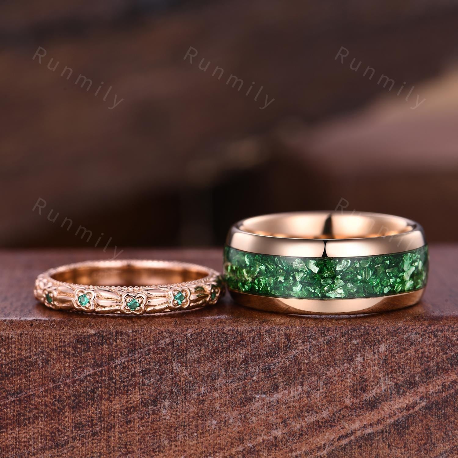 Rose Gold Emerald Couples Band His And Hers Matching Ring Set Floral Style Ring Mens Emerald Ring May Birthstone Gift For Men And Women